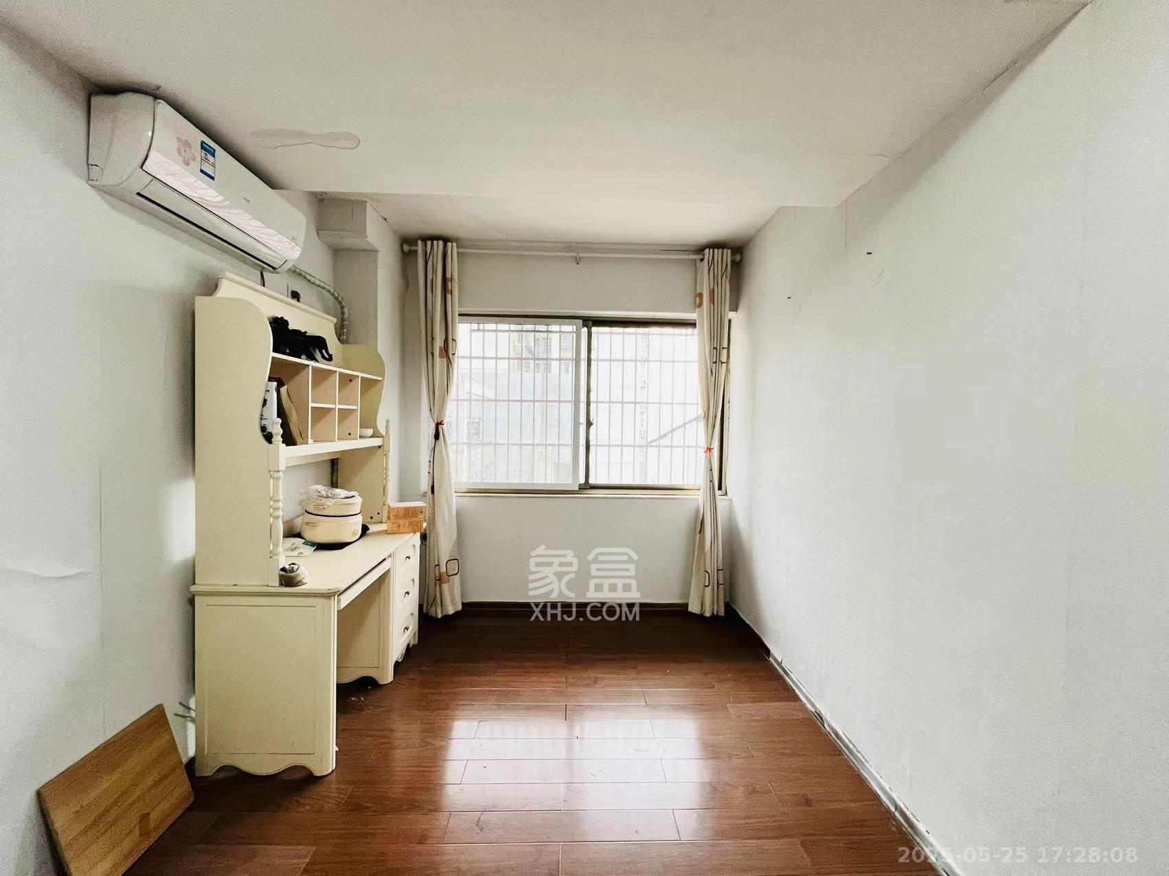 香颂国际 3室2厅2卫 2600.0元/月 香颂国际 3室2厅2卫 2600.0元/月室内图