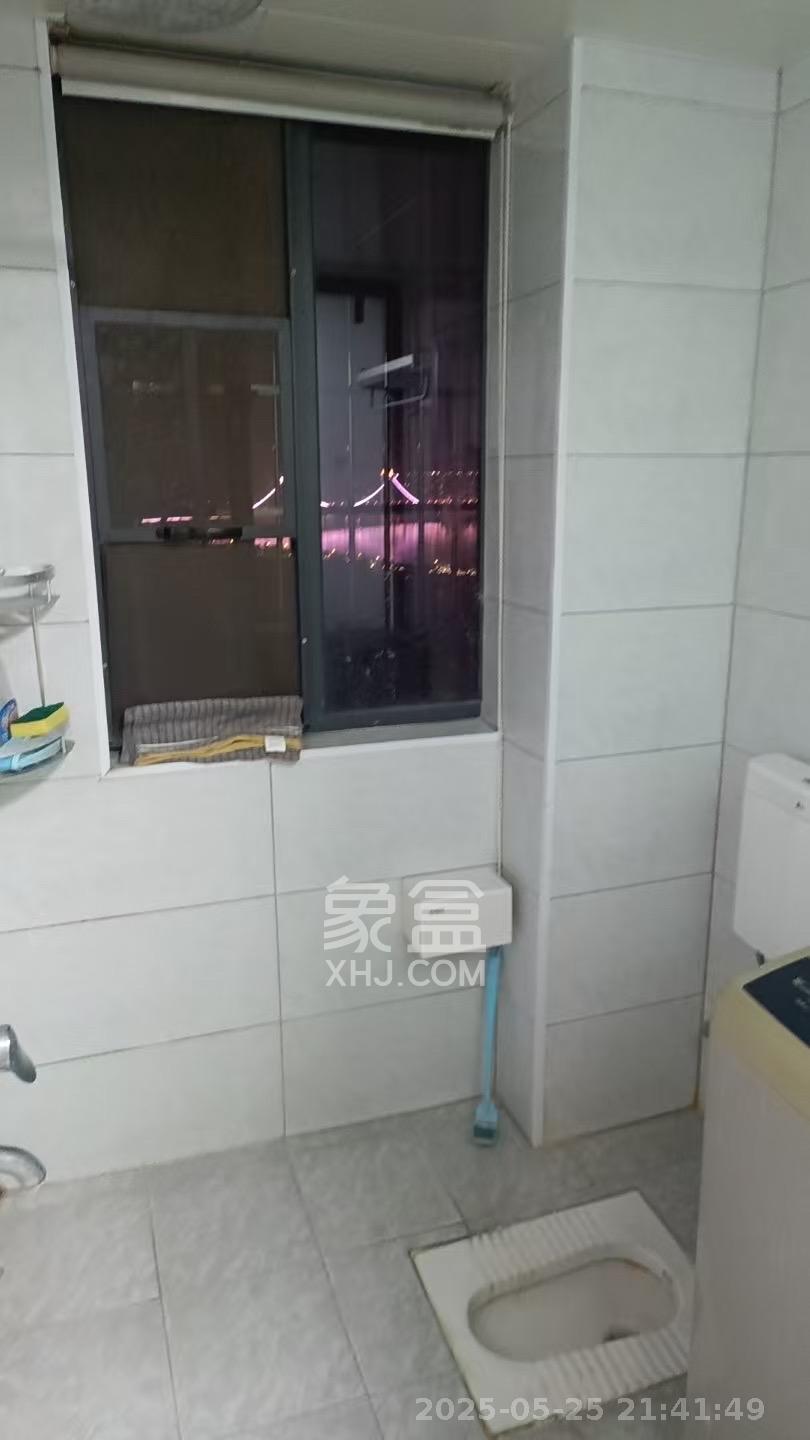岳华新苑  1室0厅0卫   2600.00元/月室内图