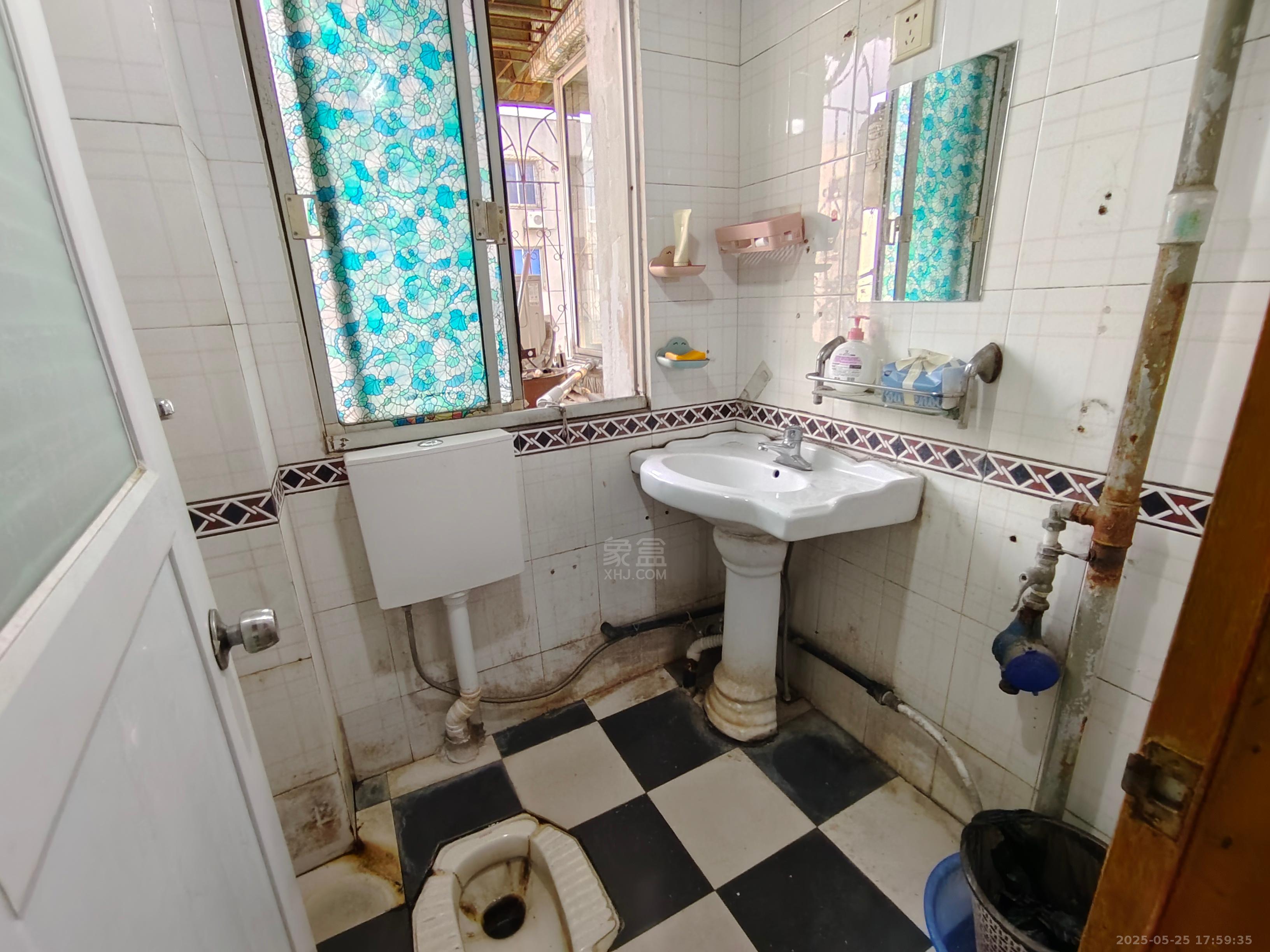 怡园小区  3室2厅1卫    1000.0元/月 怡园小区  3室2厅1卫    1000.0元/月室内图