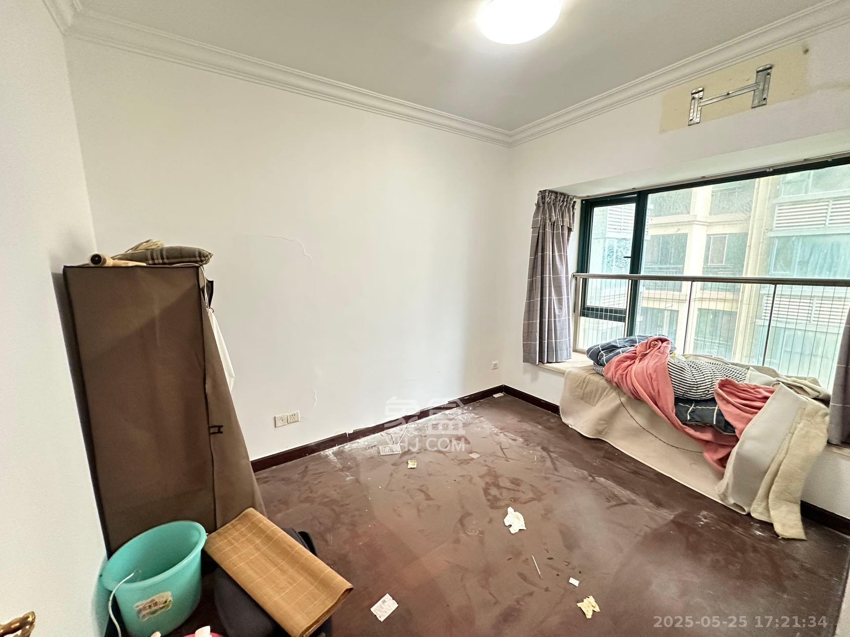 恒大绿洲 3室2厅2卫 2500.0元/月 恒大绿洲 3室2厅2卫 2500.0元/月室内图