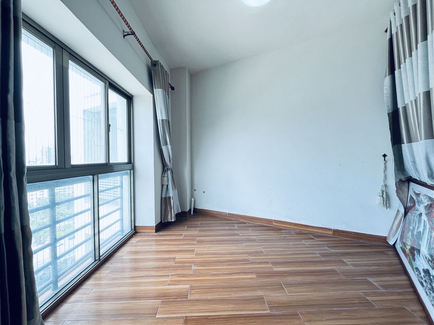 申鑫国际广场 4室2厅2卫 105.0万 申鑫国际广场 4室2厅2卫 105.0万客厅