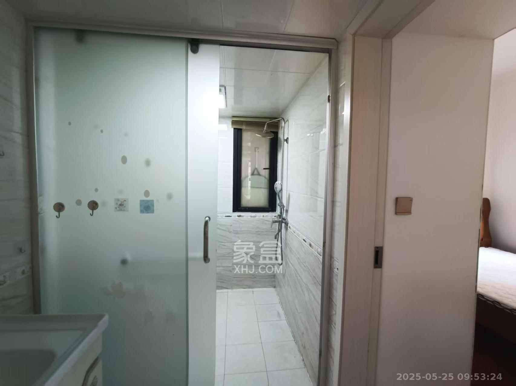 中悦领秀城  3室2厅1卫    1600.0元/月室内图