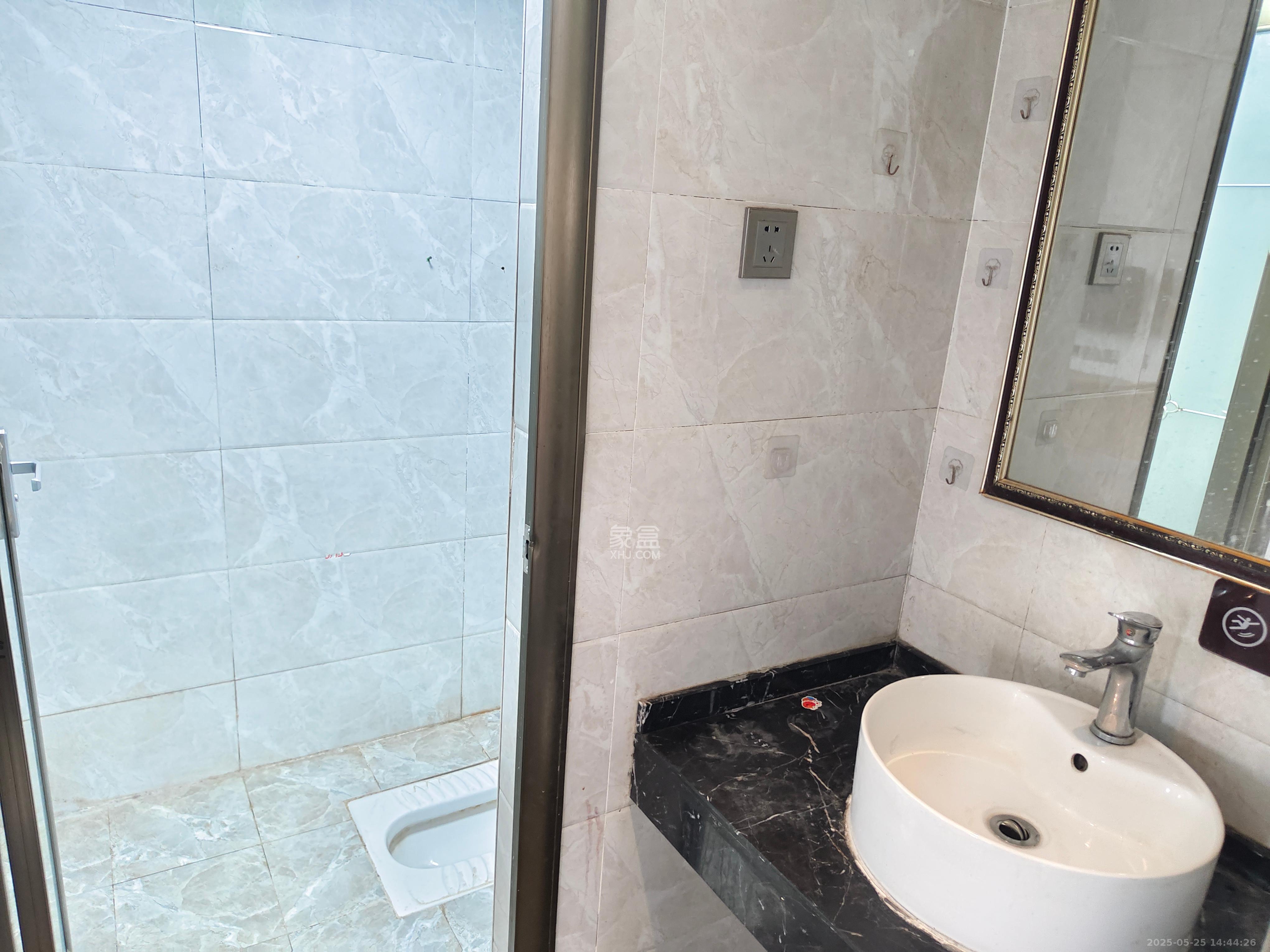 湘熙水郡(观澜海赋家园) 2室1厅1卫 2100.0元/月 湘熙水郡(观澜海赋家园) 2室1厅1卫 2100.0元/月室内图