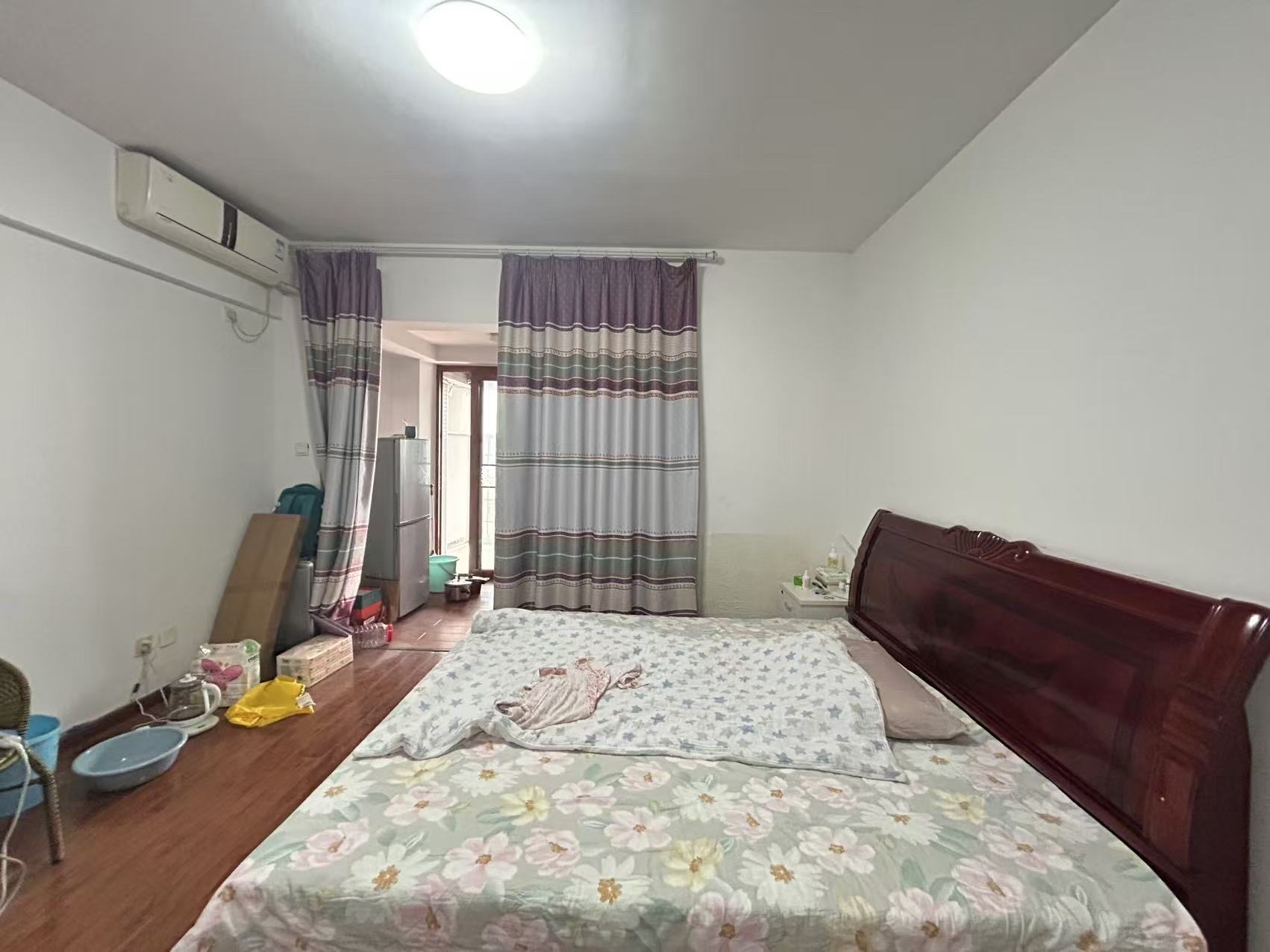 龙泰上品  1室1厅1卫    1000.0元/月室内图