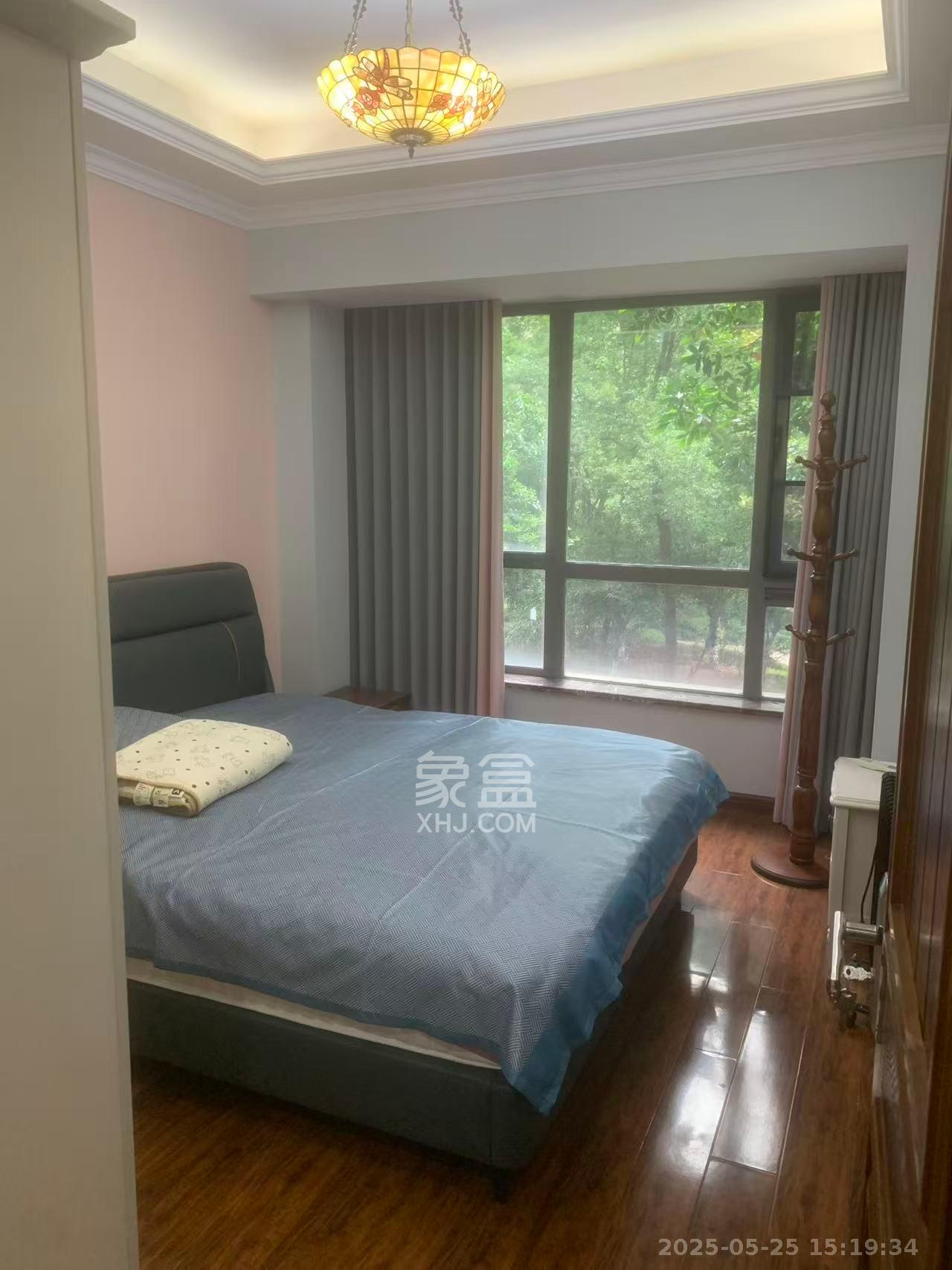 保利国际广场 4室2厅1卫 8000.0元/月 保利国际广场 4室2厅1卫 8000.0元/月室内图