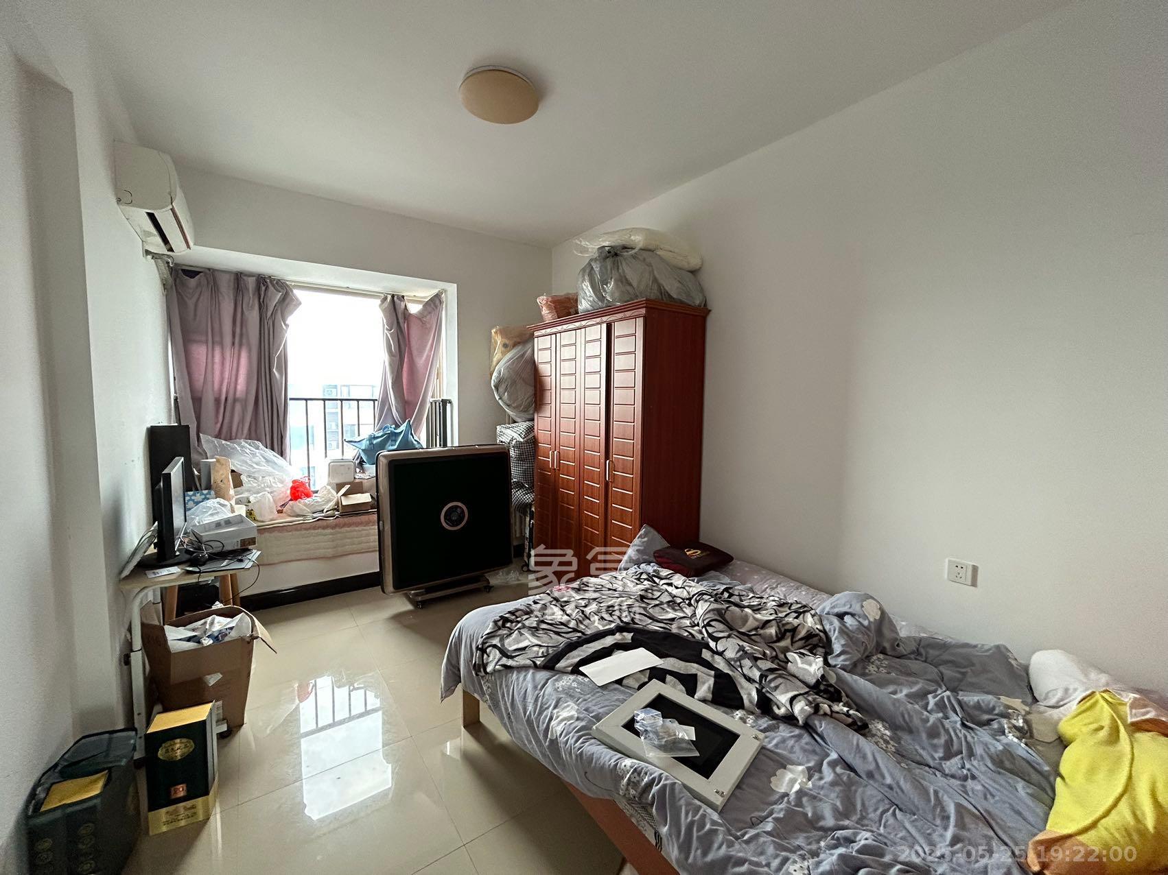 怡海星城 3室2厅2卫 2600.0元/月 怡海星城 3室2厅2卫 2600.0元/月室内图