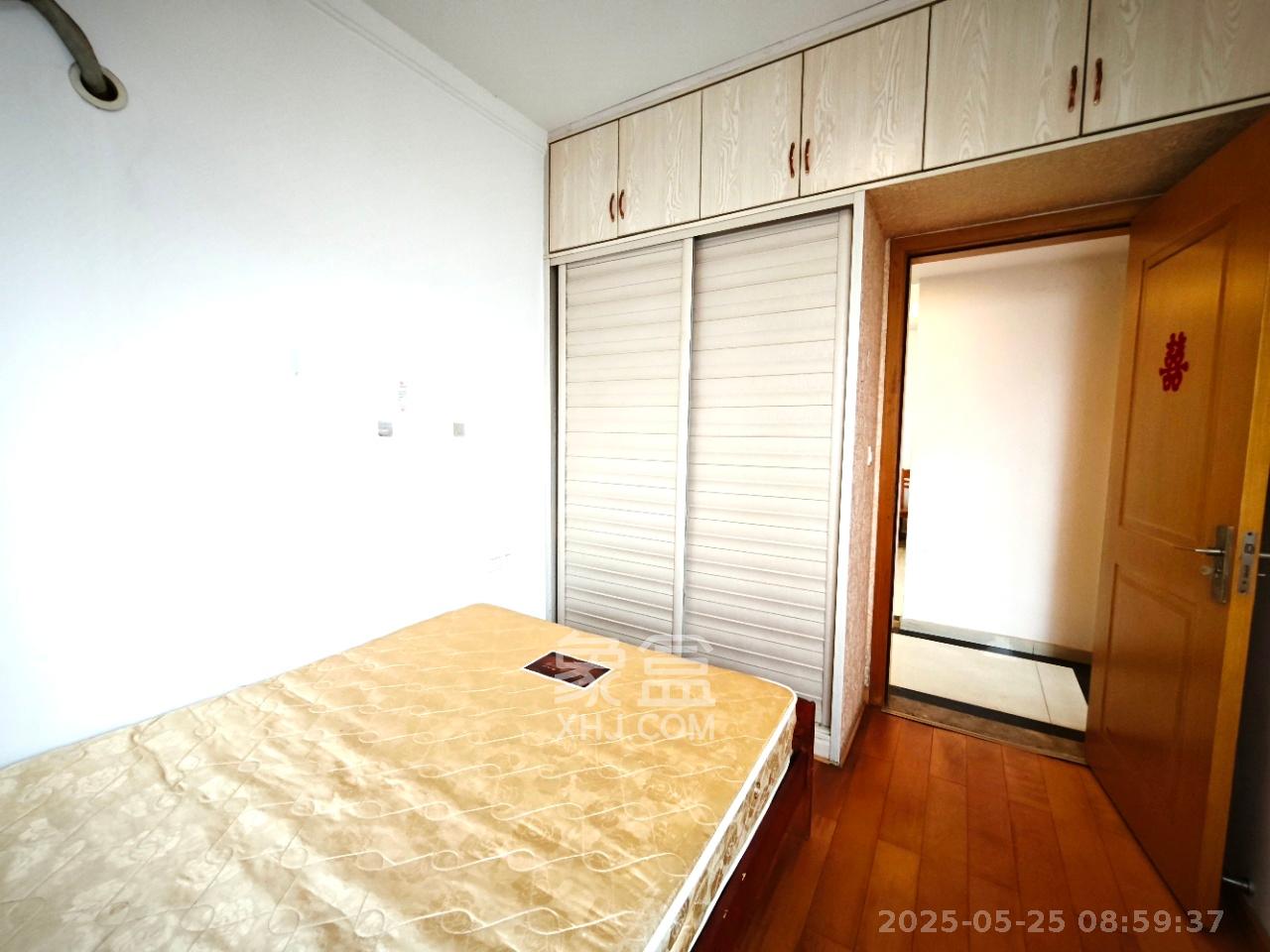 珠江郦城探香里  2室2厅1卫   2300.00元/月室内图