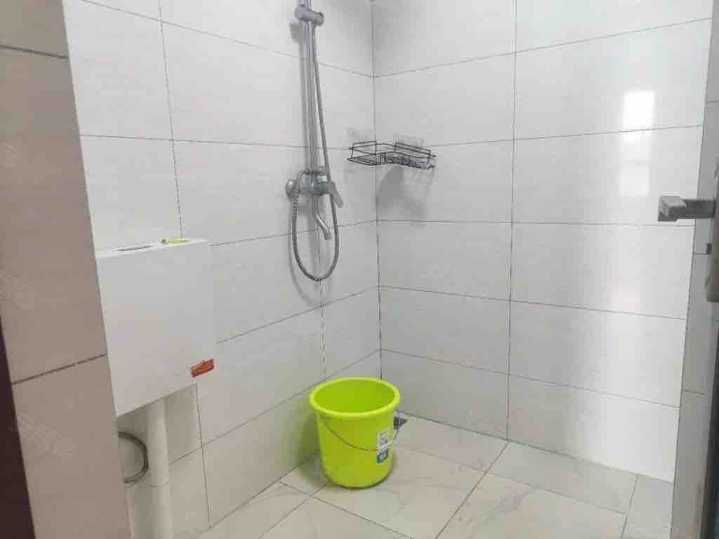 绿地海德公馆 3室2厅1卫 3000.0元/月 绿地海德公馆 3室2厅1卫 3000.0元/月室内图