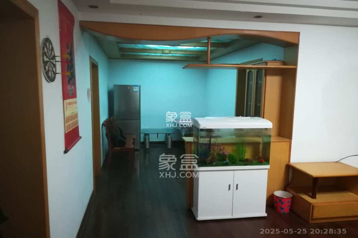 湘卫花苑 3室2厅1卫 2200.0元/月 湘卫花苑 3室2厅1卫 2200.0元/月室内图