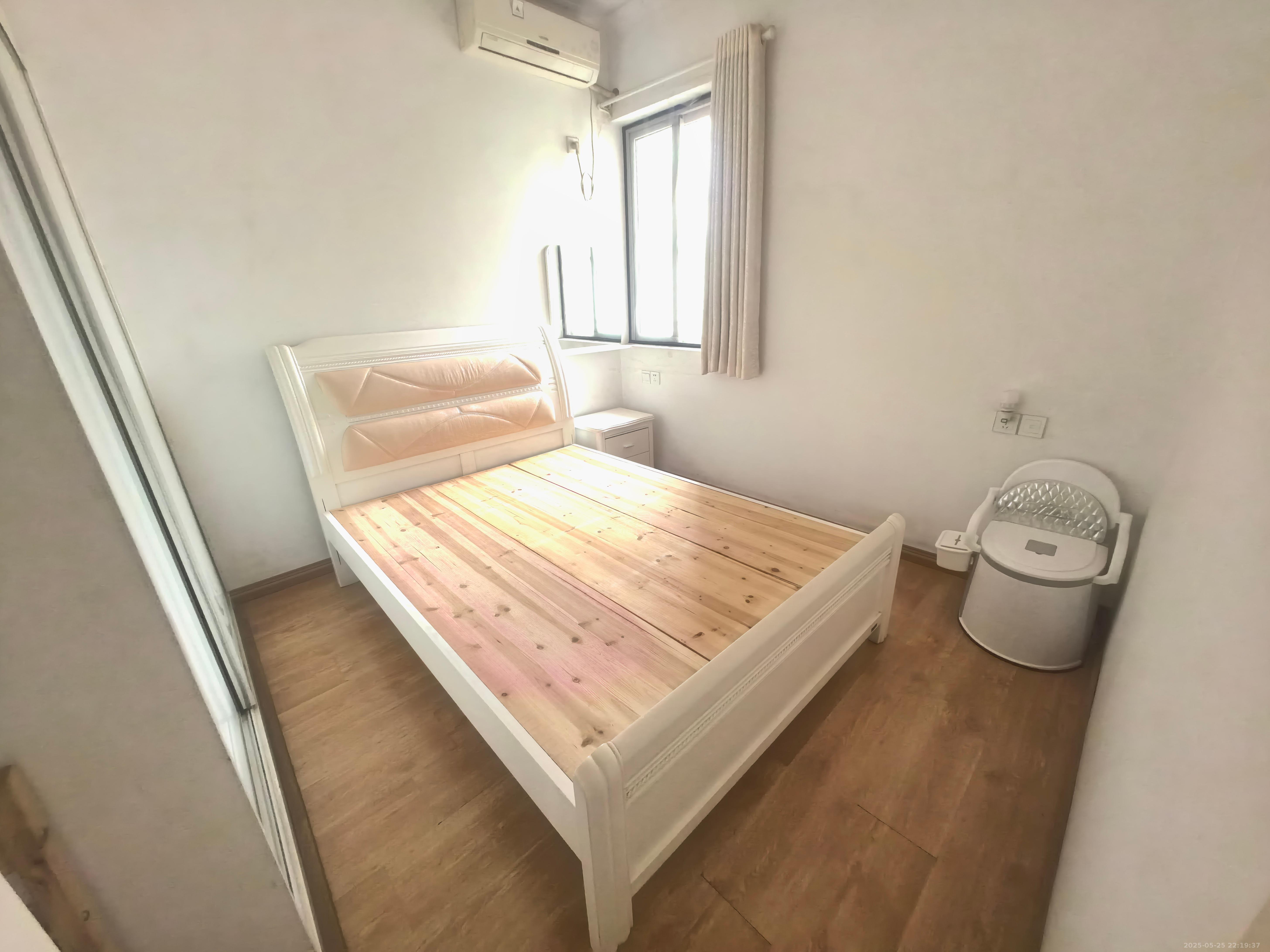 芙蓉丽景 2室2厅1卫 1300.0元/月 芙蓉丽景 2室2厅1卫 1300.0元/月室内图