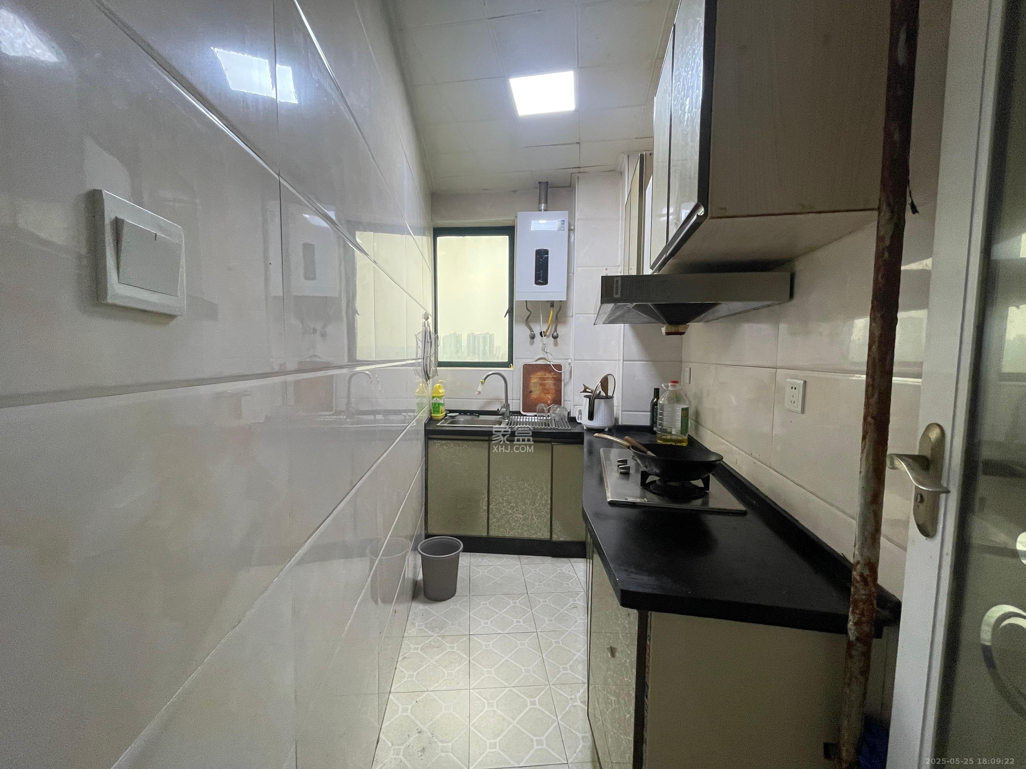 湖韵佳苑 2室1厅1卫 1700.0元/月 湖韵佳苑 2室1厅1卫 1700.0元/月室内图