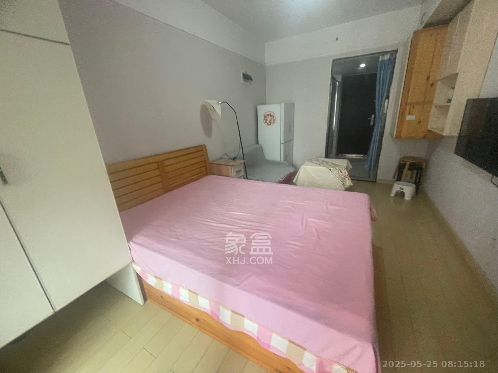 万科城  1室0厅0卫   1300.00元/月室内图