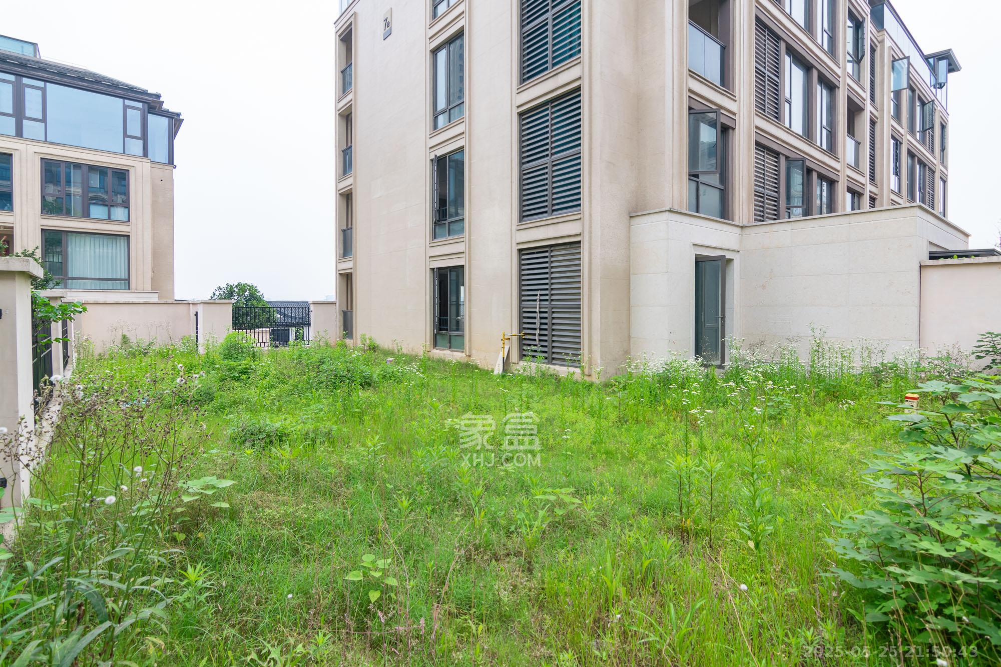 绿城高尔夫小镇  5室2厅3卫    285.0万 绿城高尔夫小镇  5室2厅3卫    285.0万其他