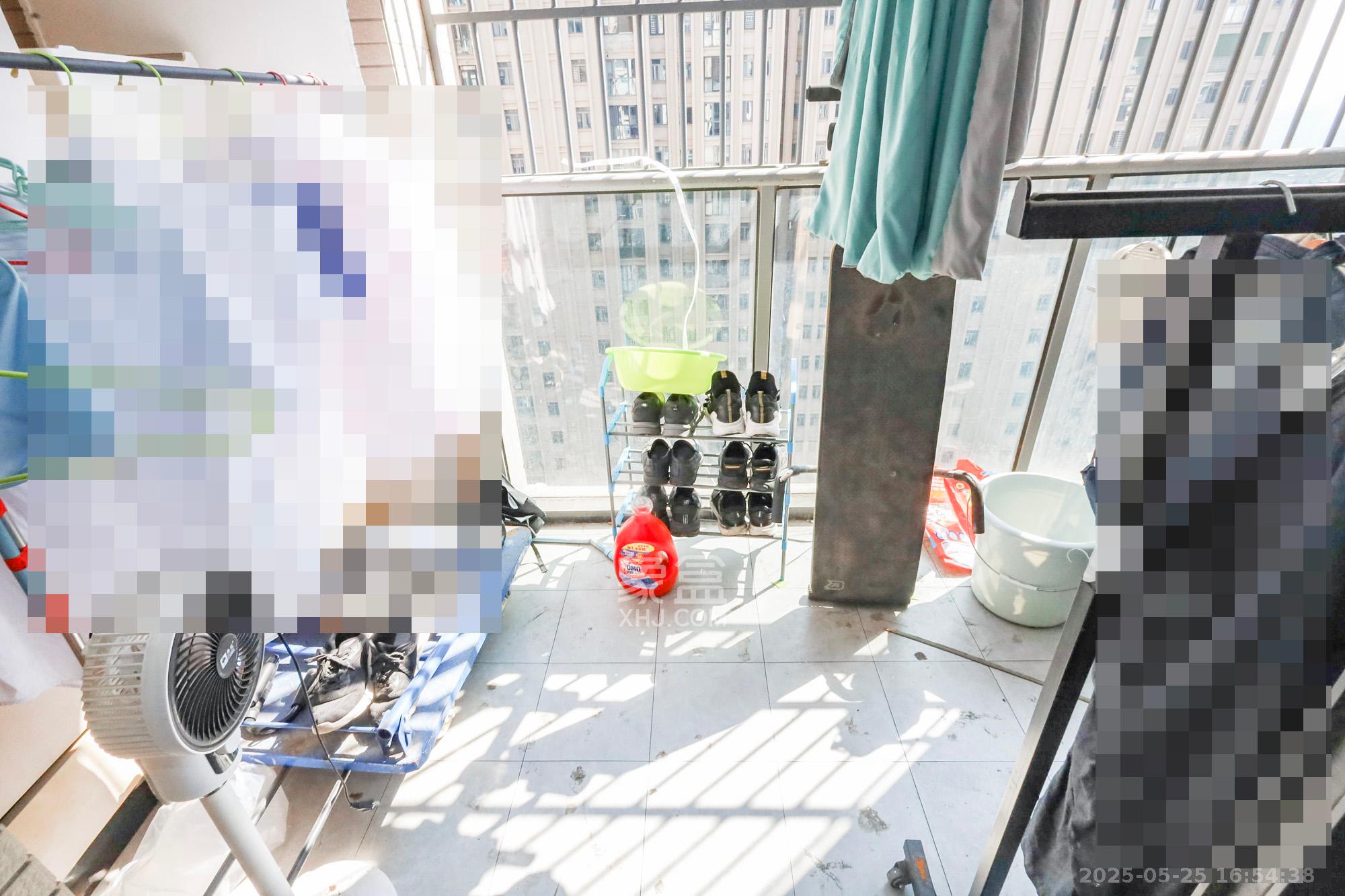 八方小区C区  1室2厅2卫    400.0万其他