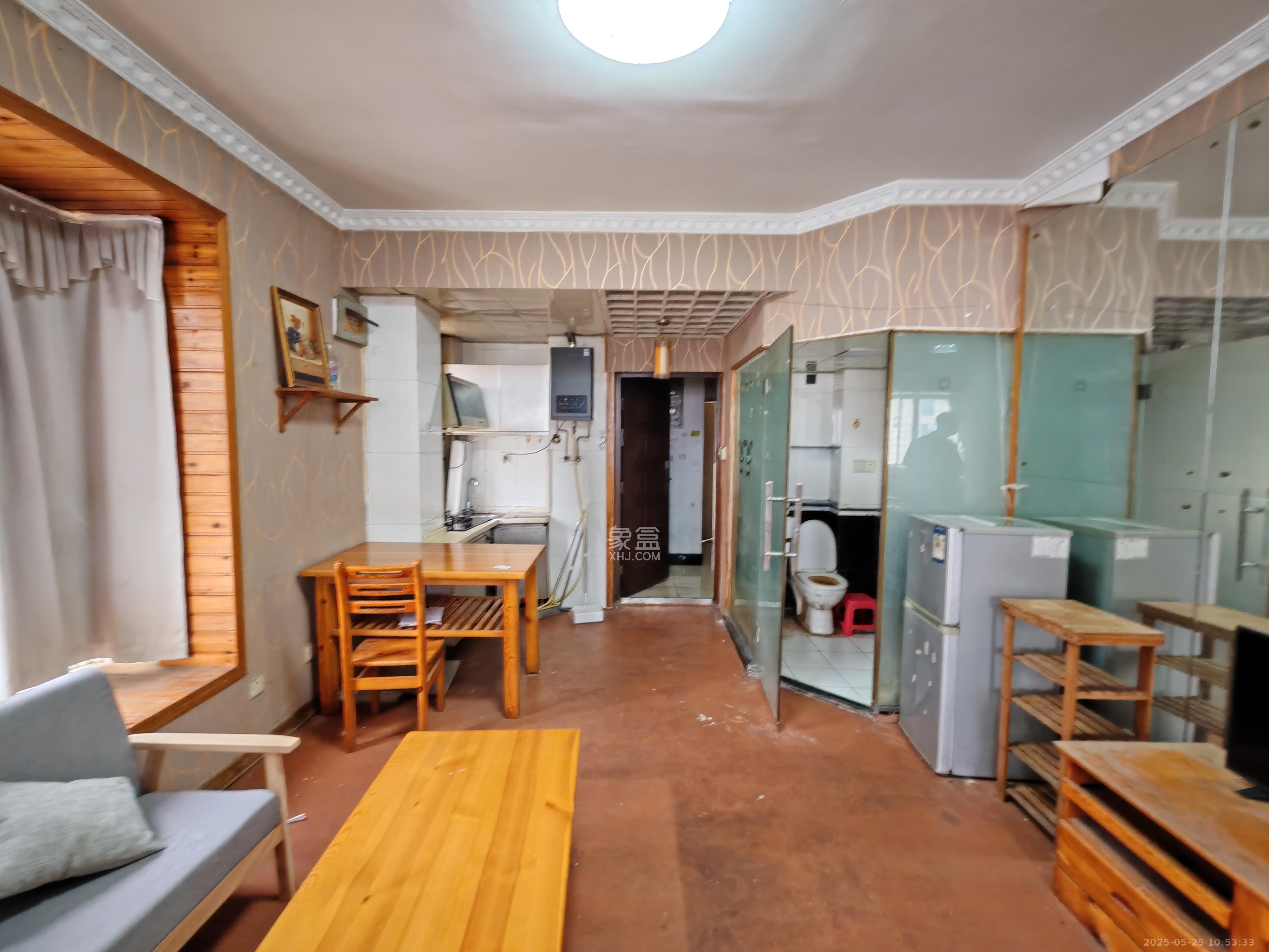 星语林名园 1室1厅1卫 1300.0元/月 星语林名园 1室1厅1卫 1300.0元/月室内图