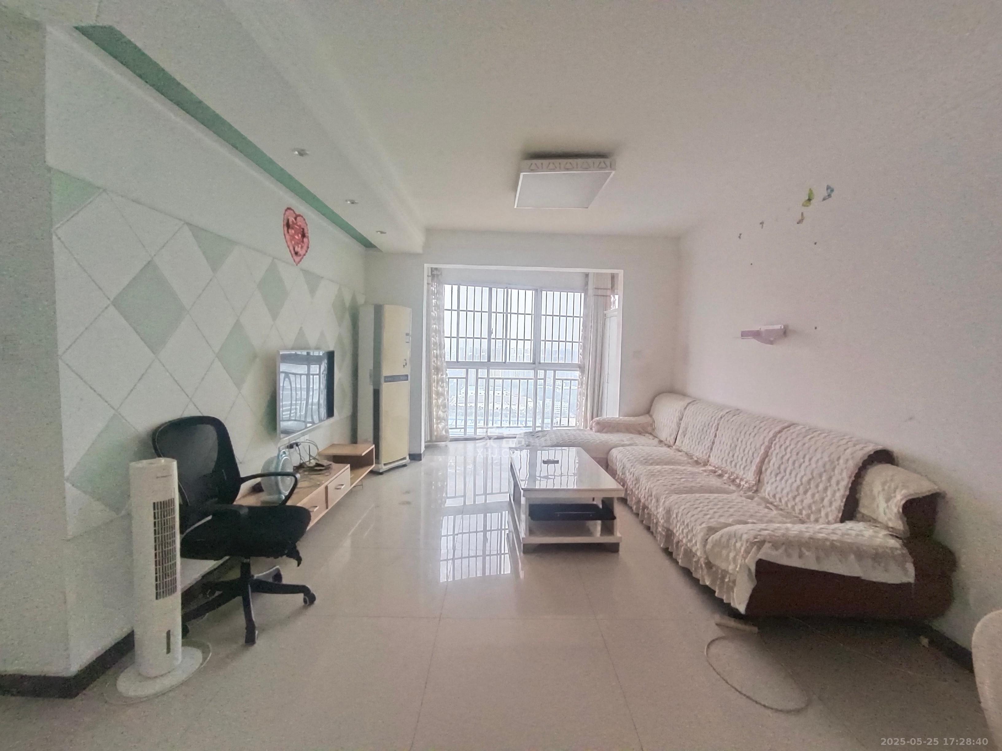 东门尚苑 3室2厅2卫 1800.0元/月 东门尚苑 3室2厅2卫 1800.0元/月室内图