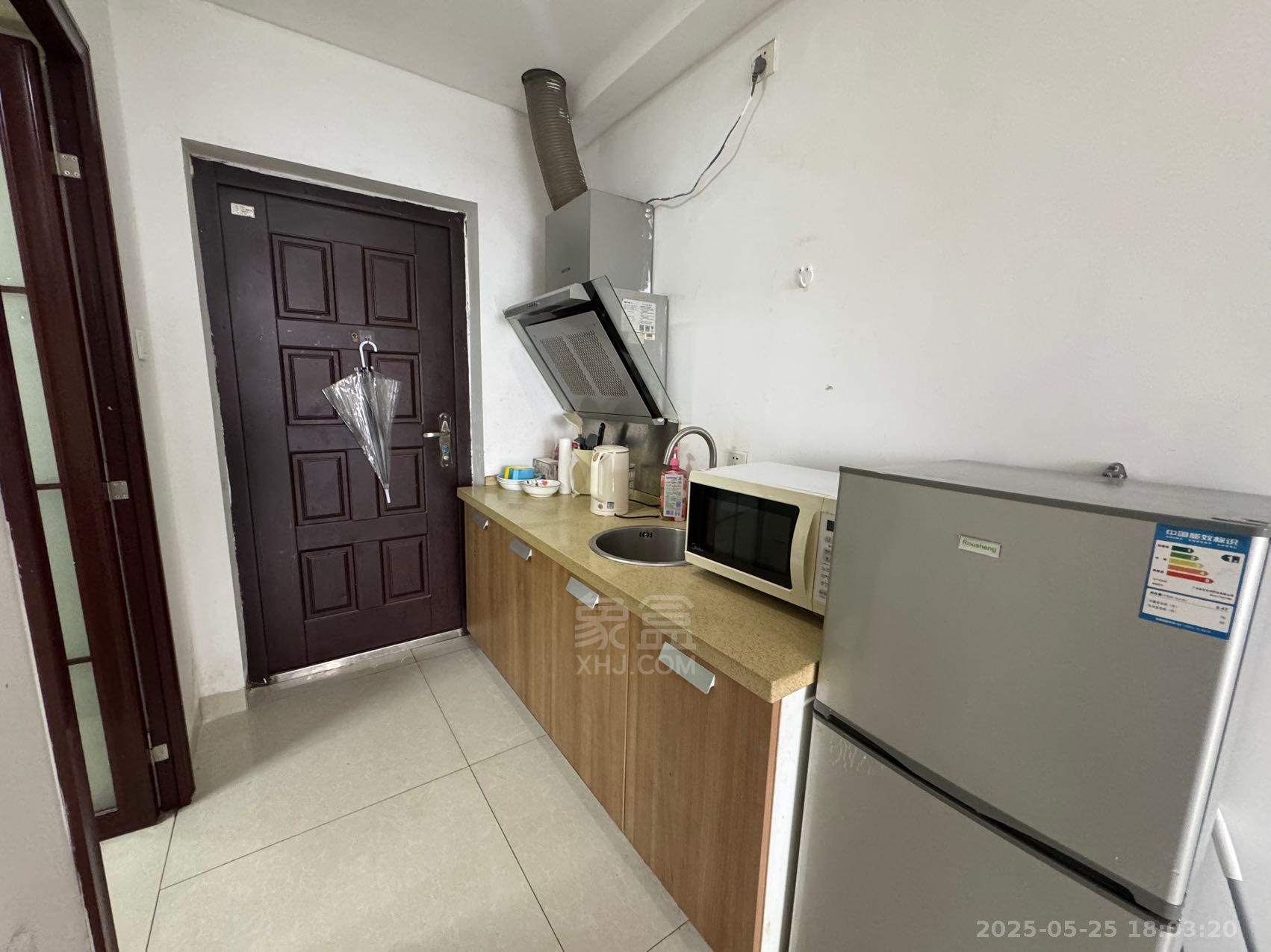 康桥美郡 1室1厅1卫 1000.0元/月 康桥美郡 1室1厅1卫 1000.0元/月室内图