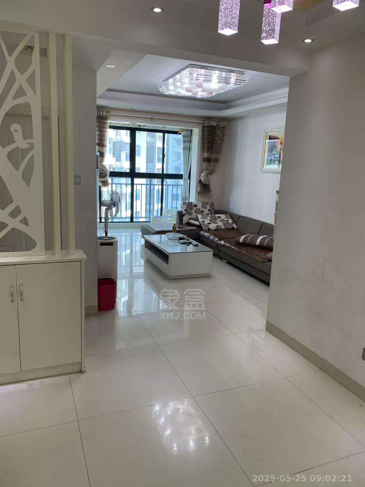 金碧花园 2室2厅1卫 1700.0元/月 金碧花园 2室2厅1卫 1700.0元/月室内图