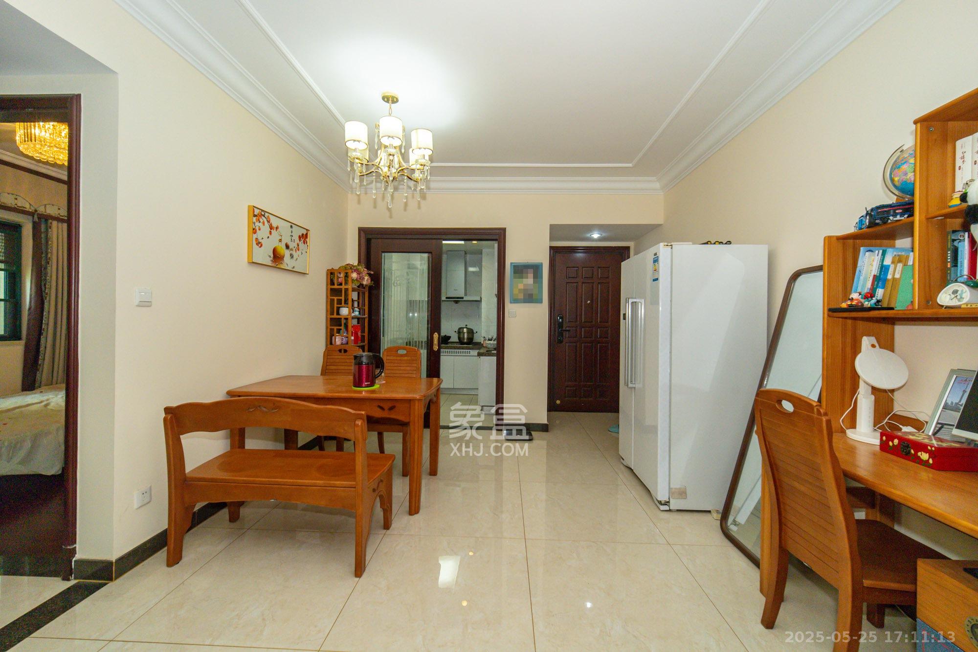 恒大翡翠华庭 2室2厅1卫 74.8万 恒大翡翠华庭 2室2厅1卫 74.8万其他