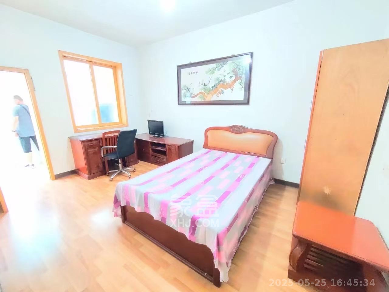 解放四村626号(长沙市三医院宿舍)  2室1厅1卫    1800.0元/月 解放四村626号(长沙市三医院宿舍)  2室1厅1卫    1800.0元/月室内图