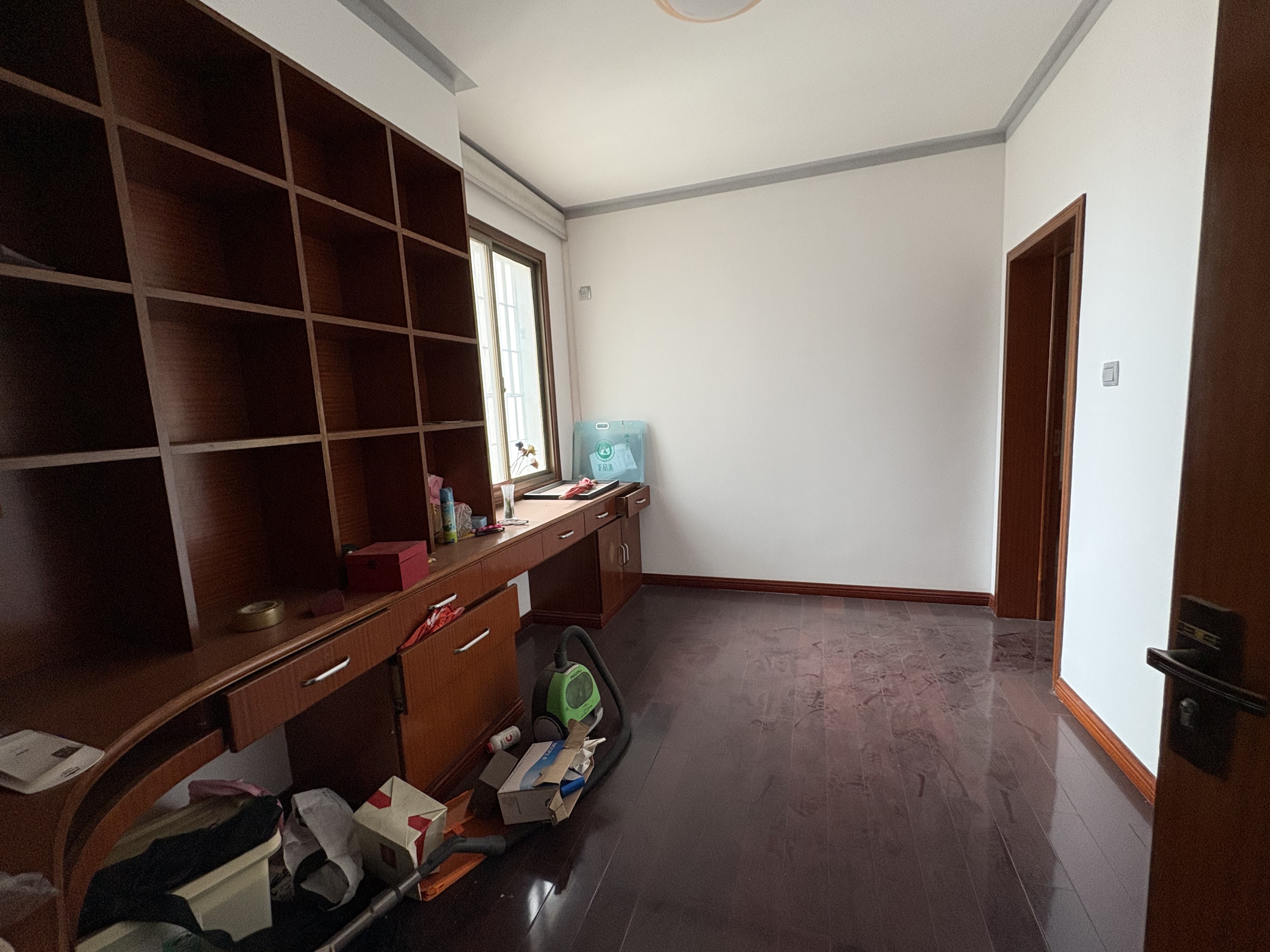 加州阳光小区(吉星阳光) 4室2厅2卫 65.0万 加州阳光小区(吉星阳光) 4室2厅2卫 65.0万客厅