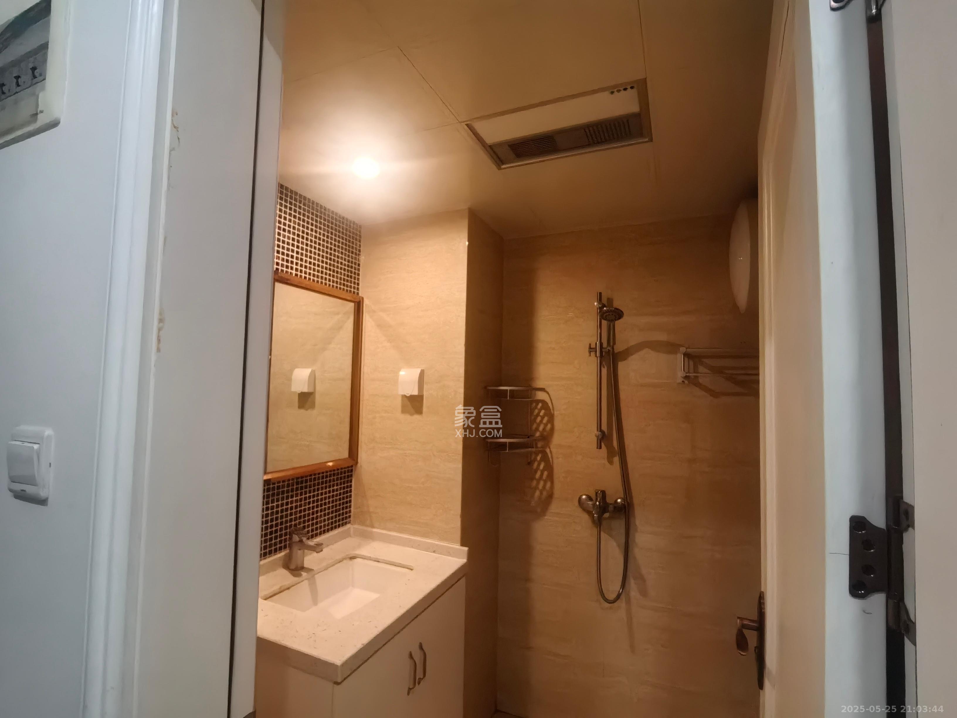 五江天街北区 1室1厅1卫 1400.0元/月 五江天街北区 1室1厅1卫 1400.0元/月室内图