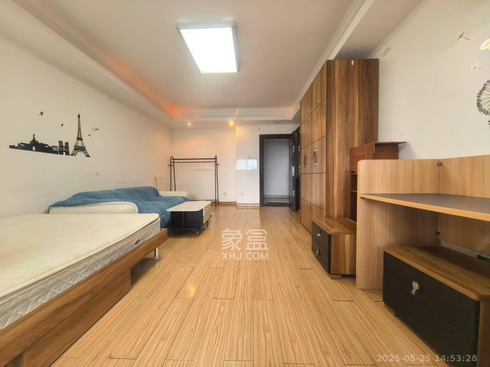东一国际  1室0厅0卫   1700.00元/月室内图