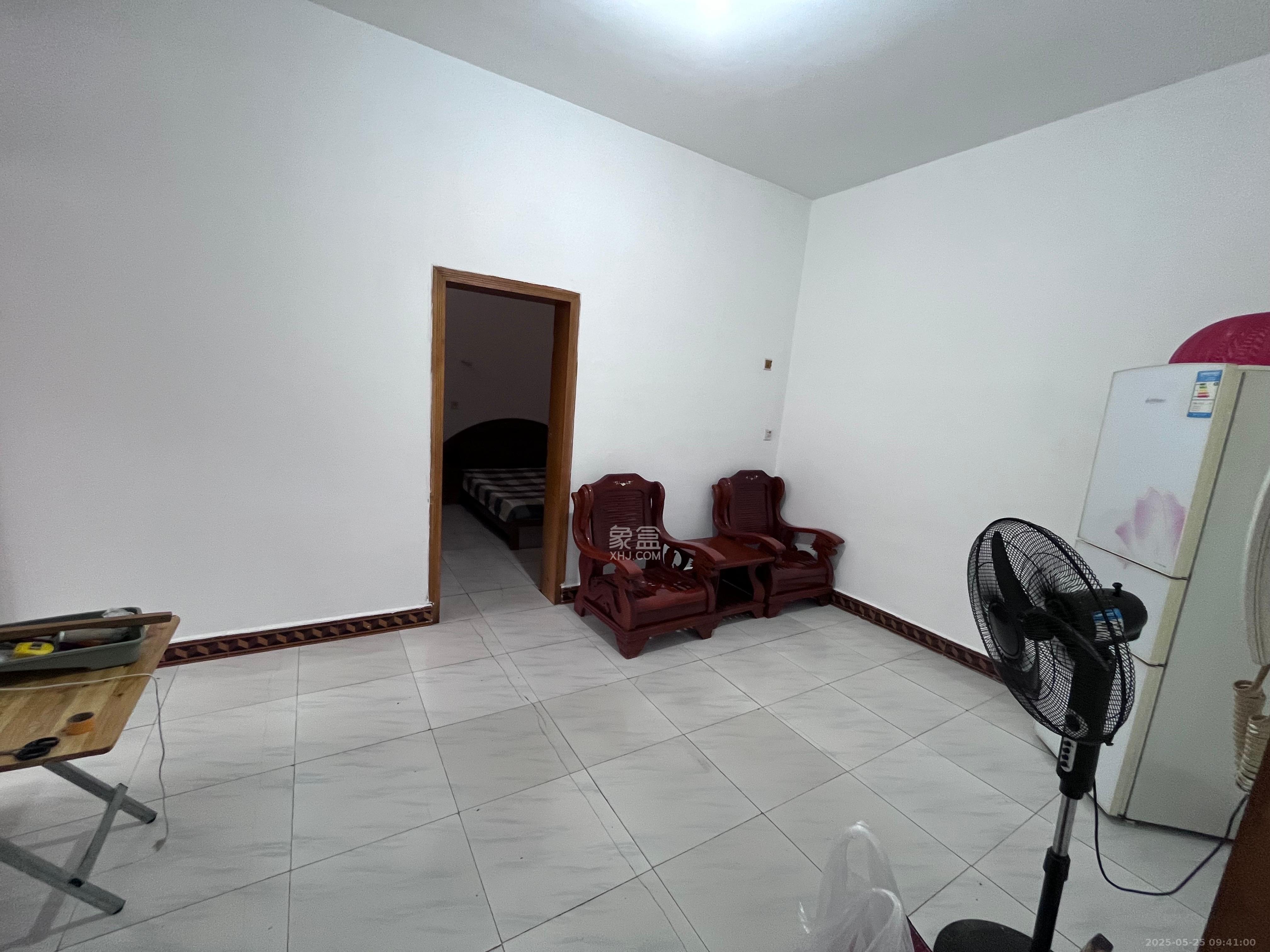 红星糖酒城 1室0厅0卫 1000.0元/月 红星糖酒城 1室0厅0卫 1000.0元/月室内图