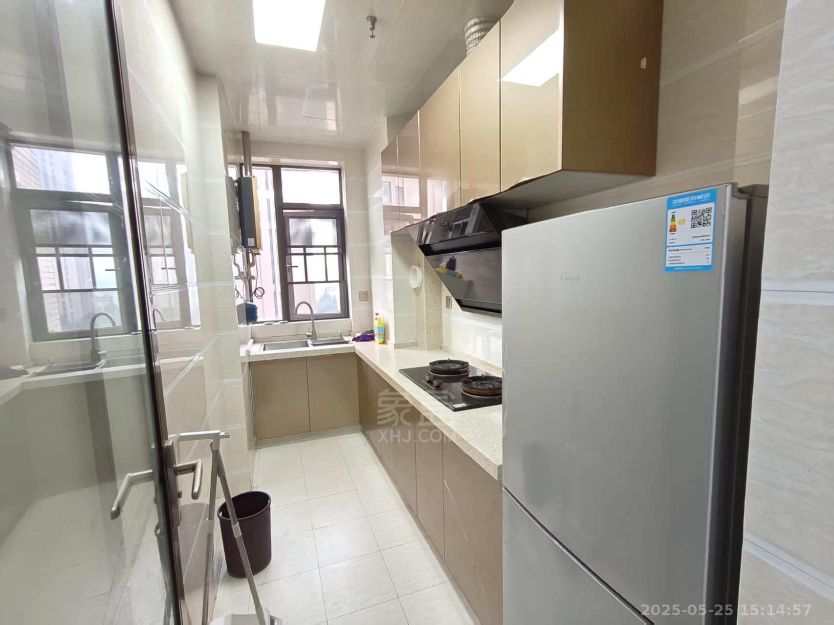 中泰财富湘江 1室1厅1卫 1600.0元/月 中泰财富湘江 1室1厅1卫 1600.0元/月室内图