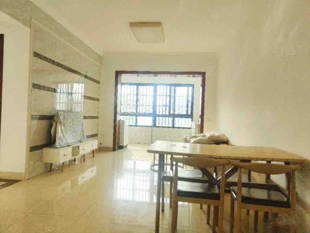 绿地海德公馆 3室2厅1卫 3000.0元/月 绿地海德公馆 3室2厅1卫 3000.0元/月室内图