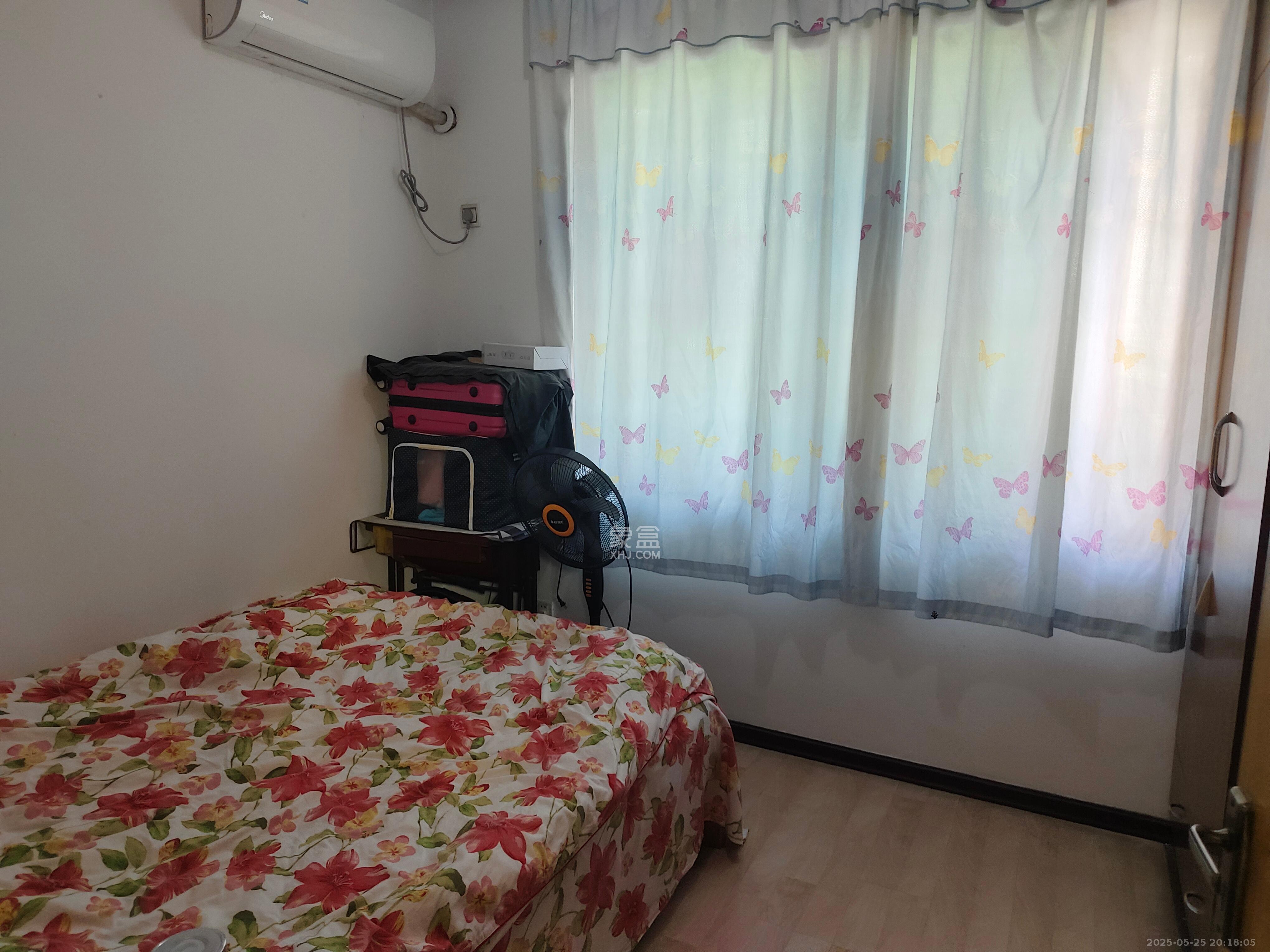 中洲村  2室2厅1卫   28.80万客厅