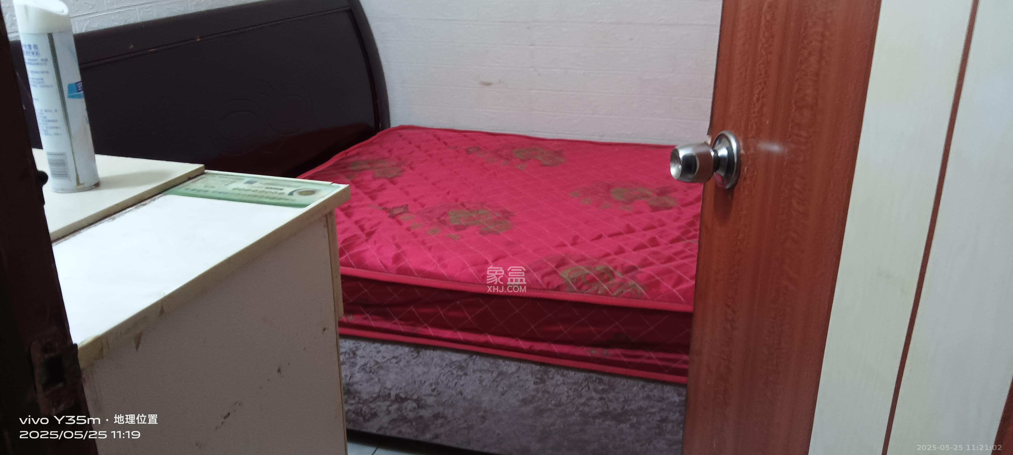 便河边社区（便河边单位房）  3室2厅2卫   2500.00元/月室内图
