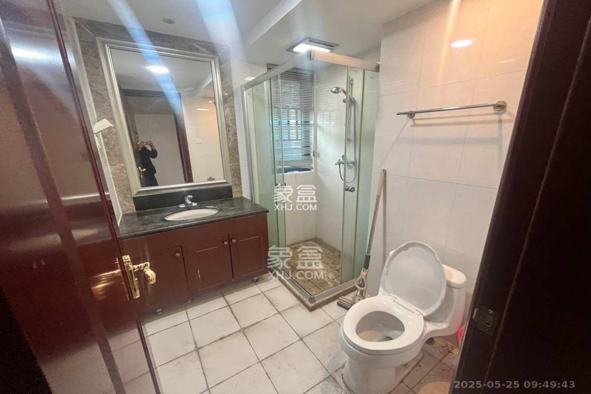 恒大城 4室2厅2卫 3200.0元/月 恒大城 4室2厅2卫 3200.0元/月室内图