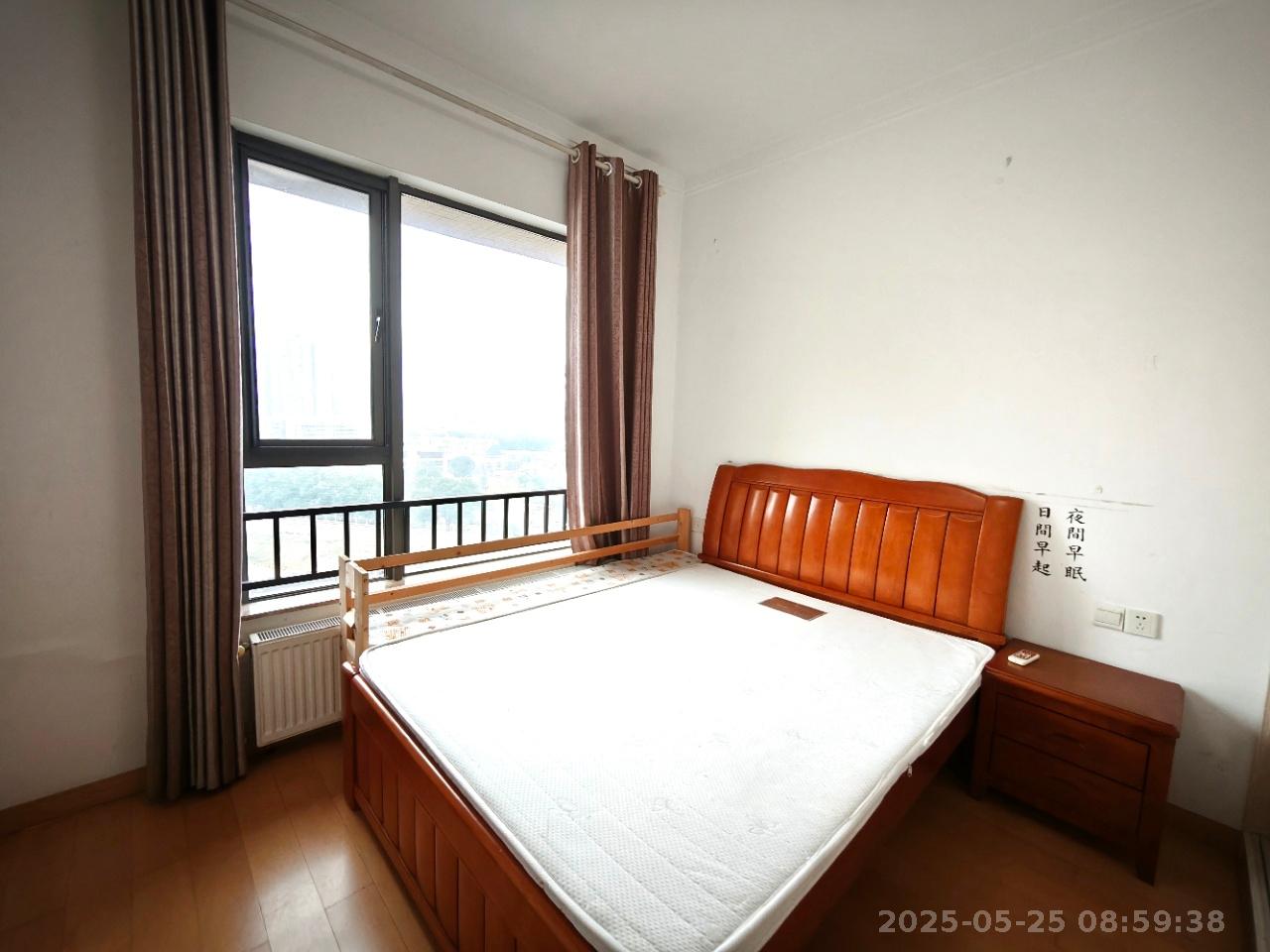 珠江郦城探香里 2室2厅1卫 2300.0元/月 珠江郦城探香里 2室2厅1卫 2300.0元/月室内图