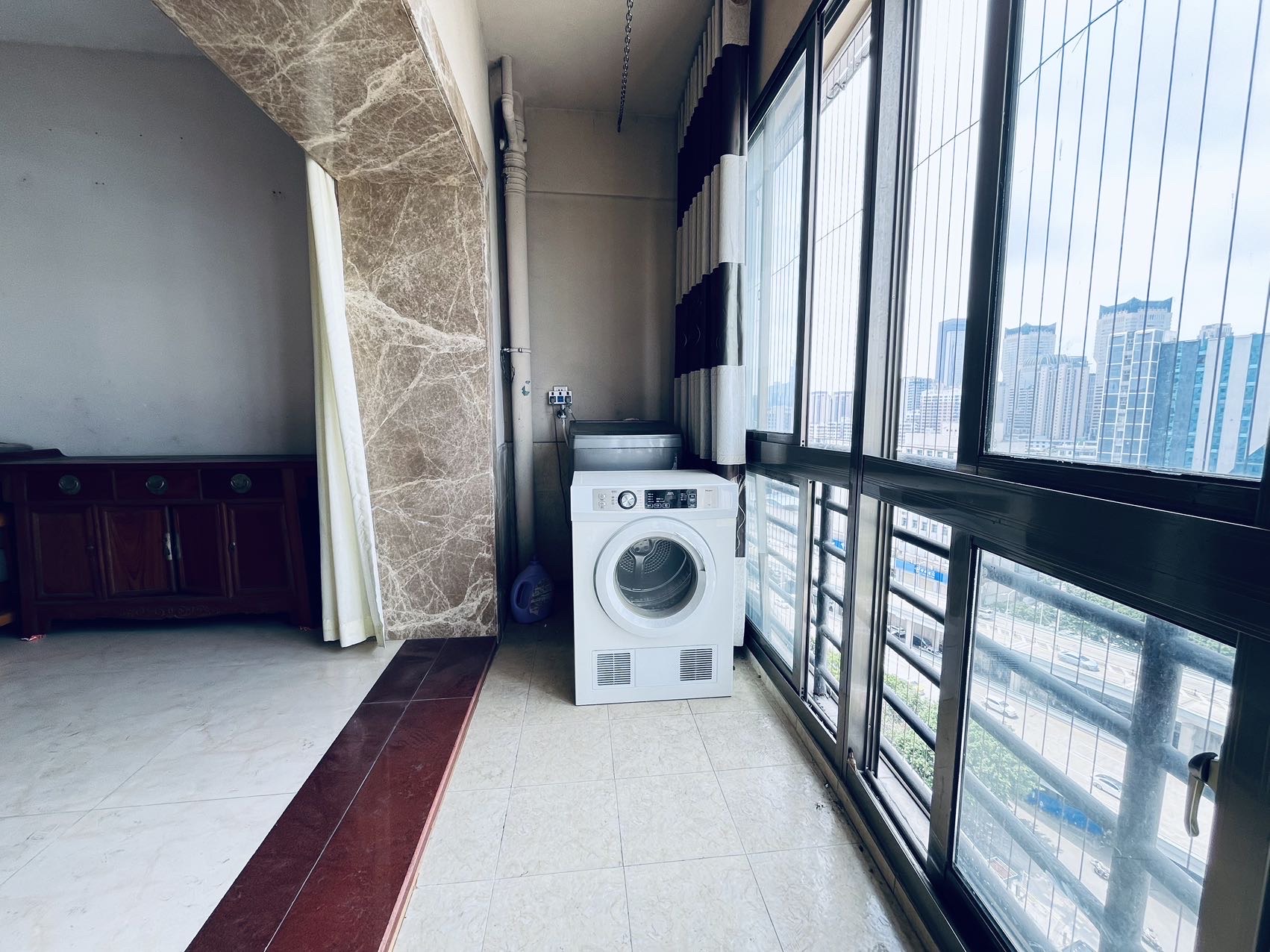 申鑫国际广场 4室2厅2卫 105.0万 申鑫国际广场 4室2厅2卫 105.0万户型图