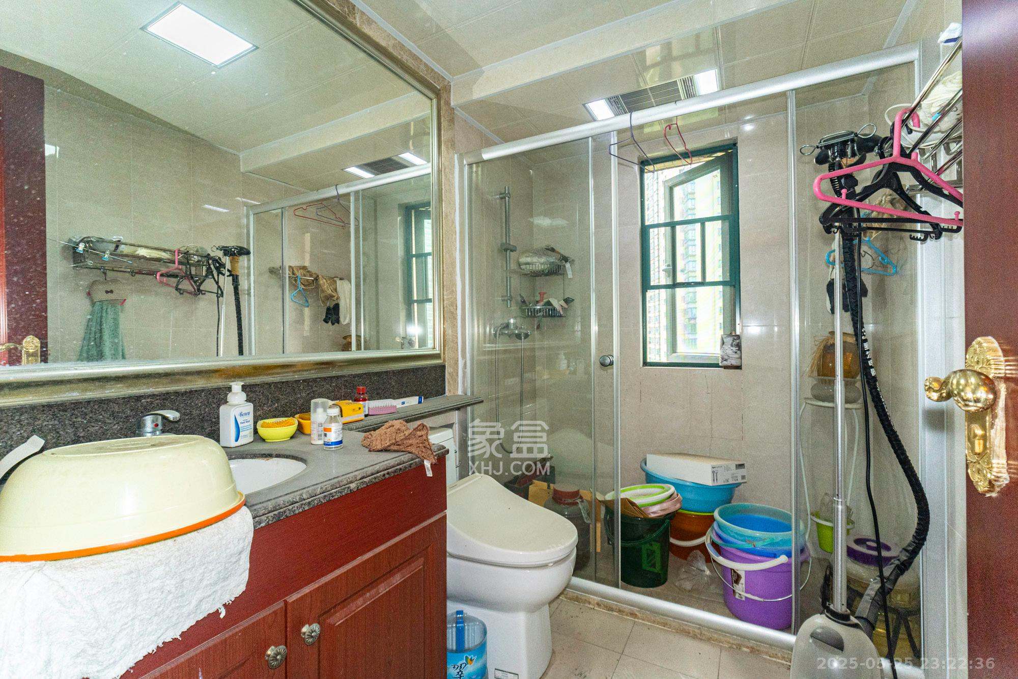 恒大雅苑 3室2厅2卫 120.0万 恒大雅苑 3室2厅2卫 120.0万卫生间