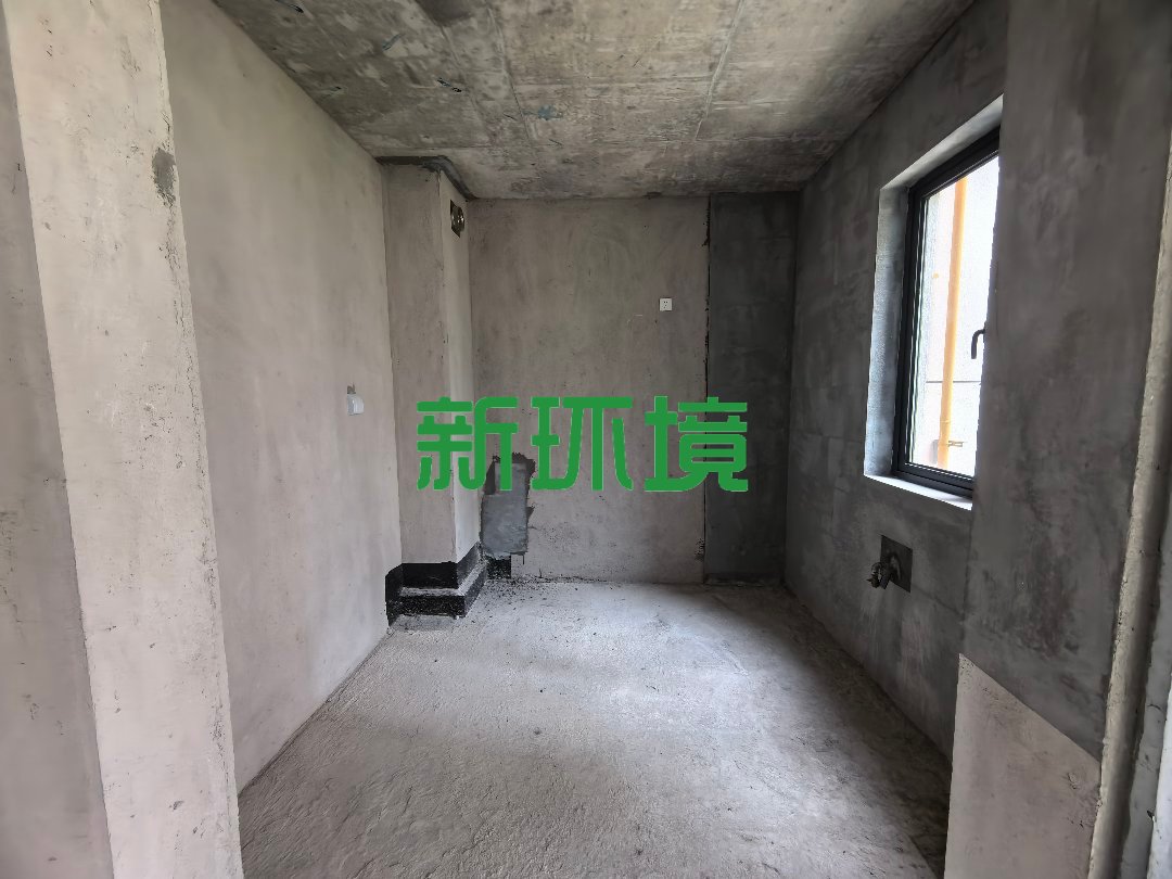 中建凤栖台  1室0厅0卫   66.00万客厅
