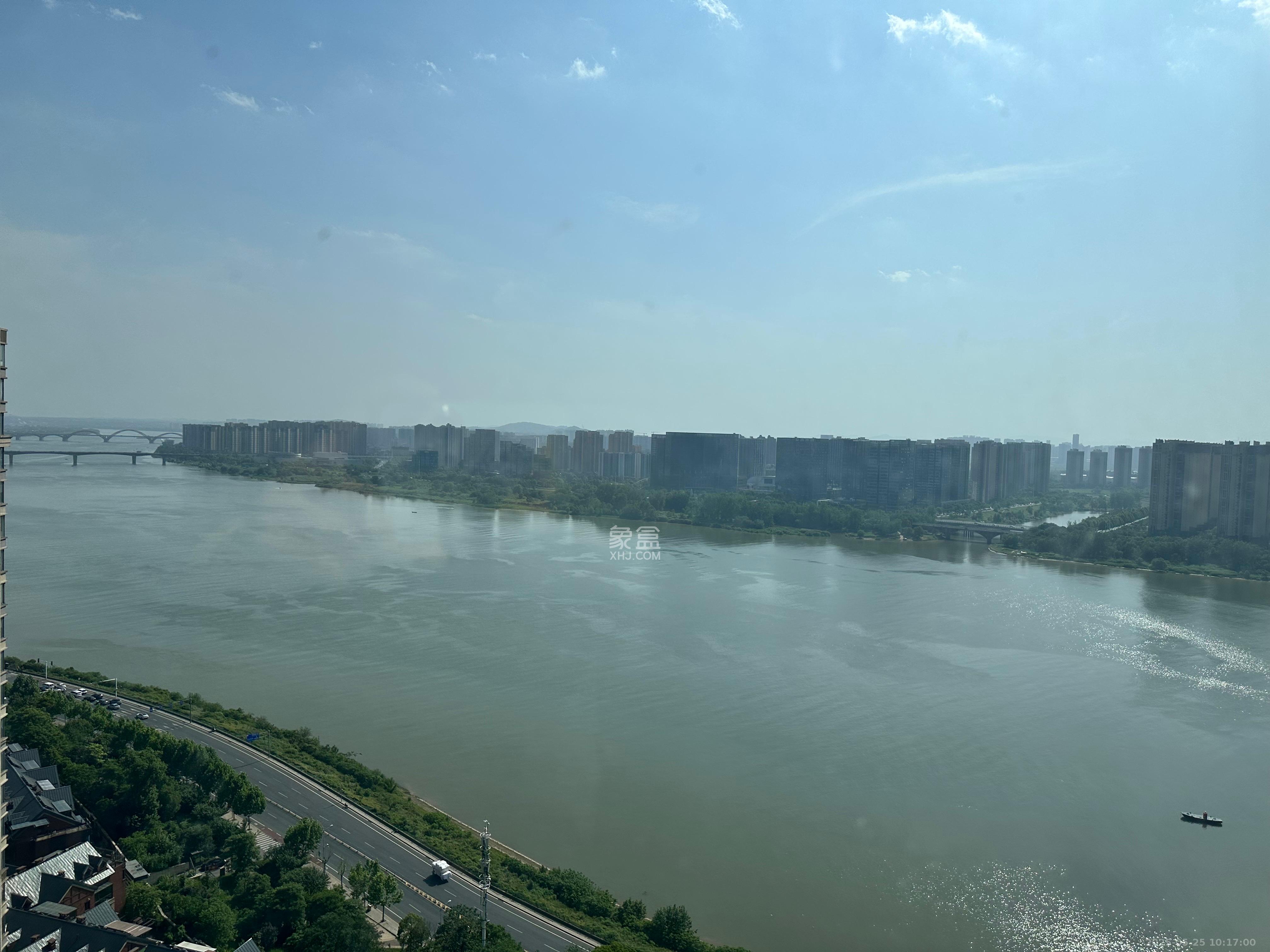 万科紫台  4室2厅2卫   7500.00元/月
