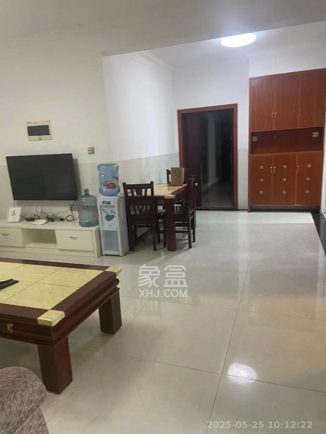 家兴苑  3室2厅1卫    2400.0元/月