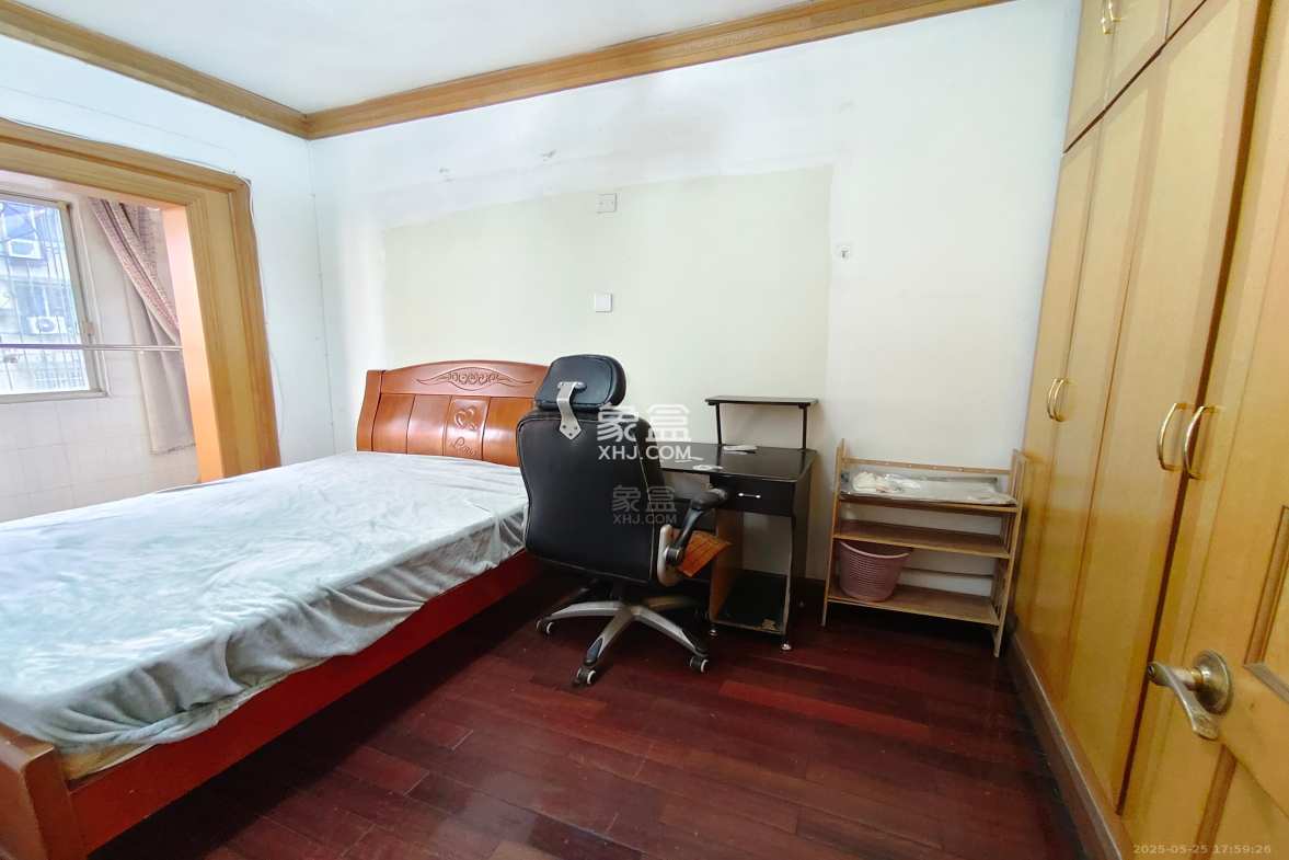 怡园小区  3室2厅1卫    1000.0元/月 怡园小区  3室2厅1卫    1000.0元/月室内图