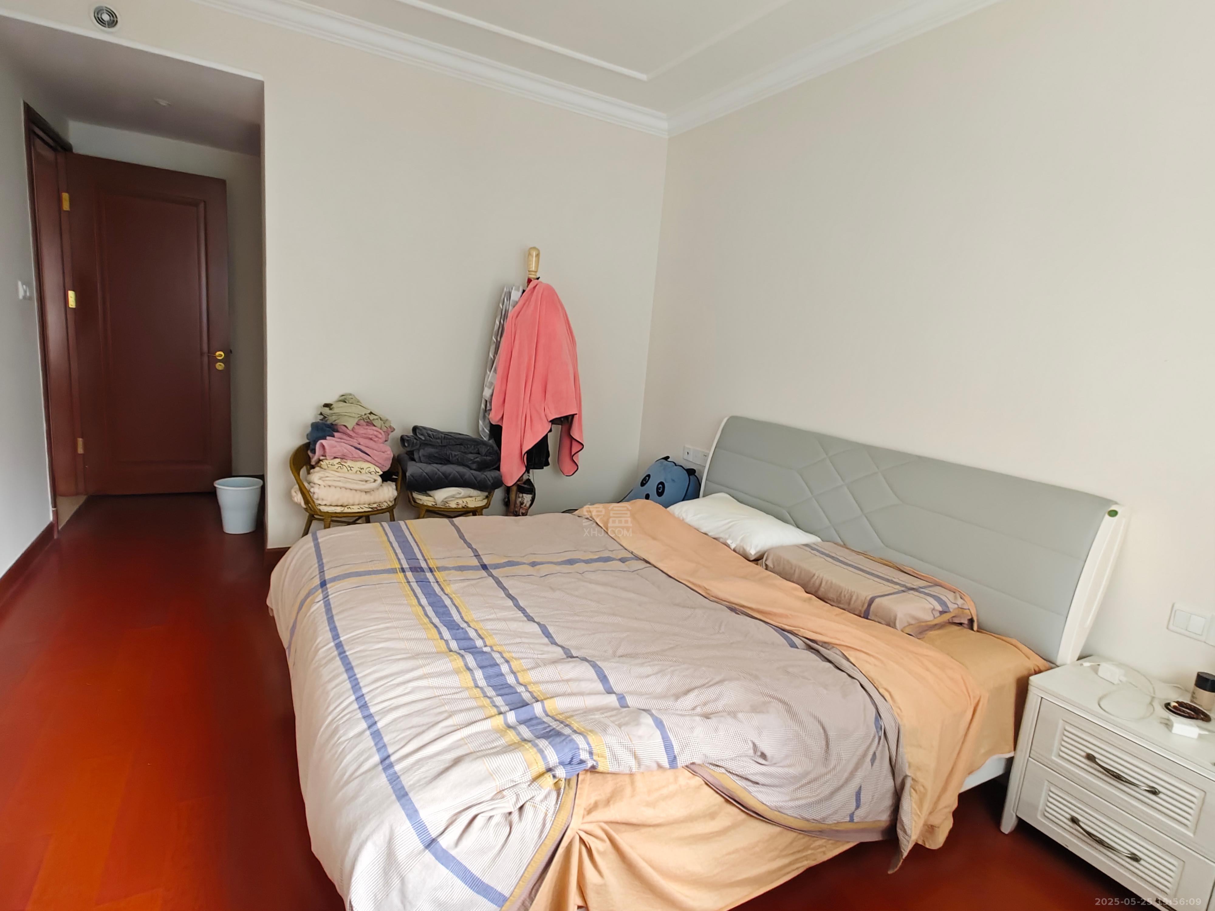 恒大华府 3室2厅2卫 2200.0元/月 恒大华府 3室2厅2卫 2200.0元/月室内图