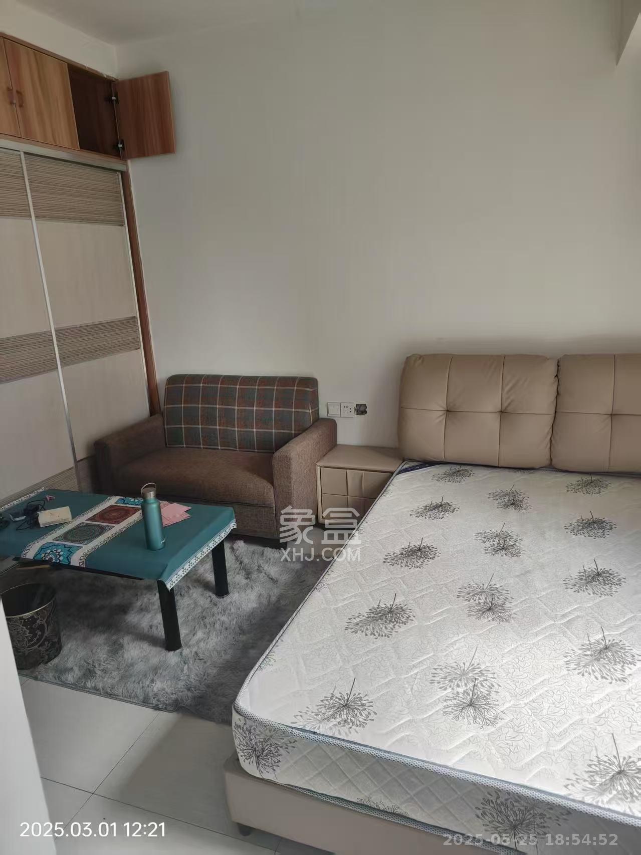 中建芙蓉工社  1室1厅1卫   1200.00元/月室内图