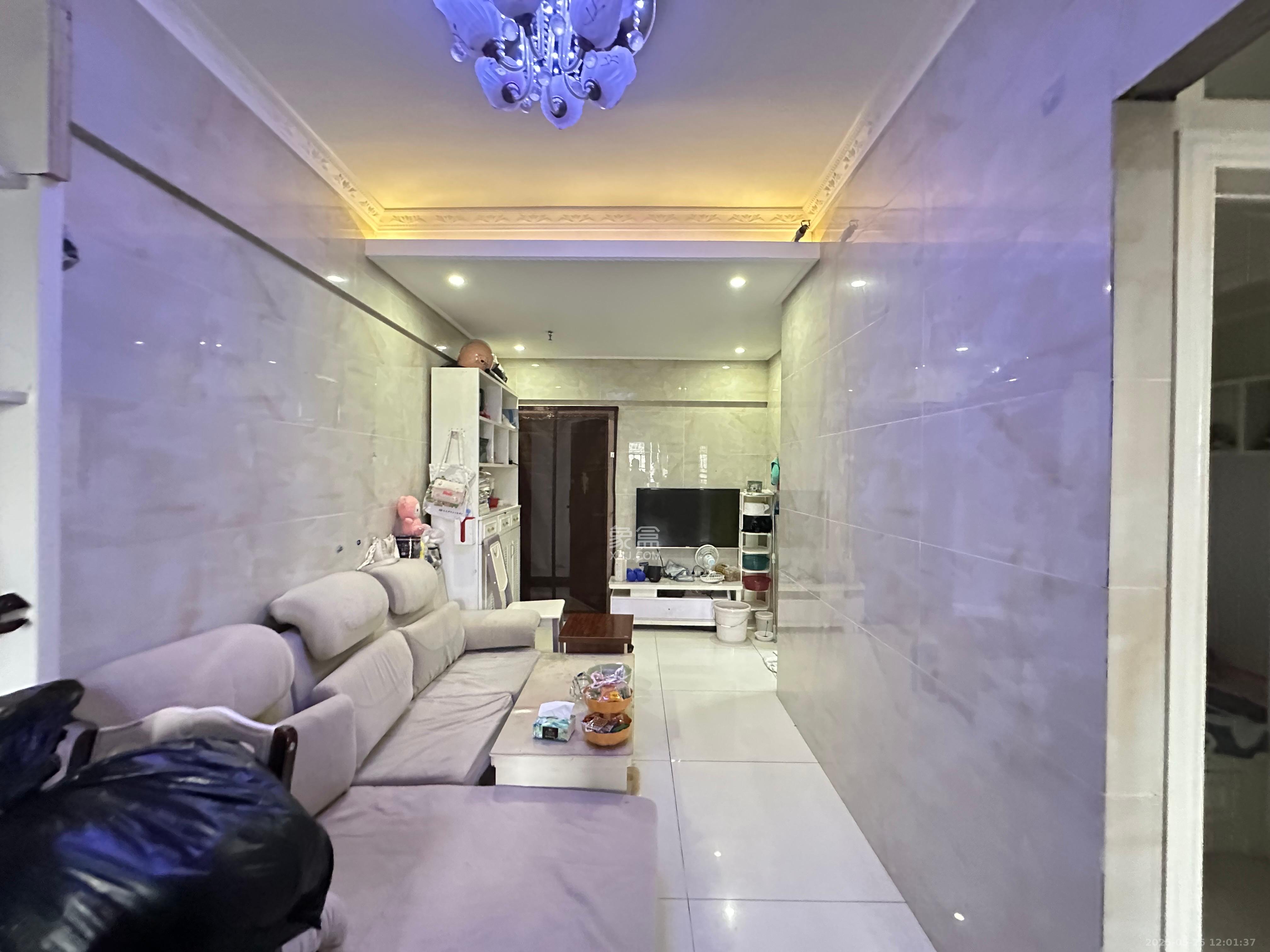 丰园城(鄱阳小区二期) 1室1厅1卫 1400.0元/月 丰园城(鄱阳小区二期) 1室1厅1卫 1400.0元/月室内图