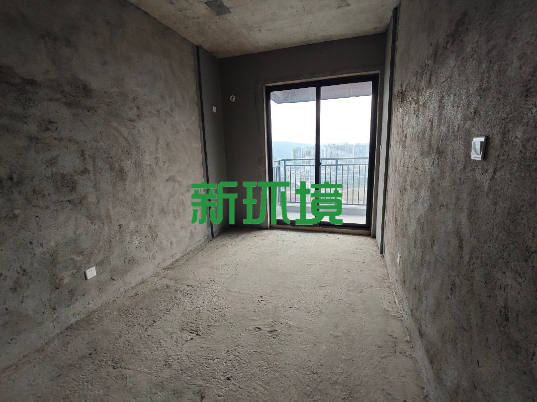 中建凤栖台  3室2厅2卫   52.00万客厅
