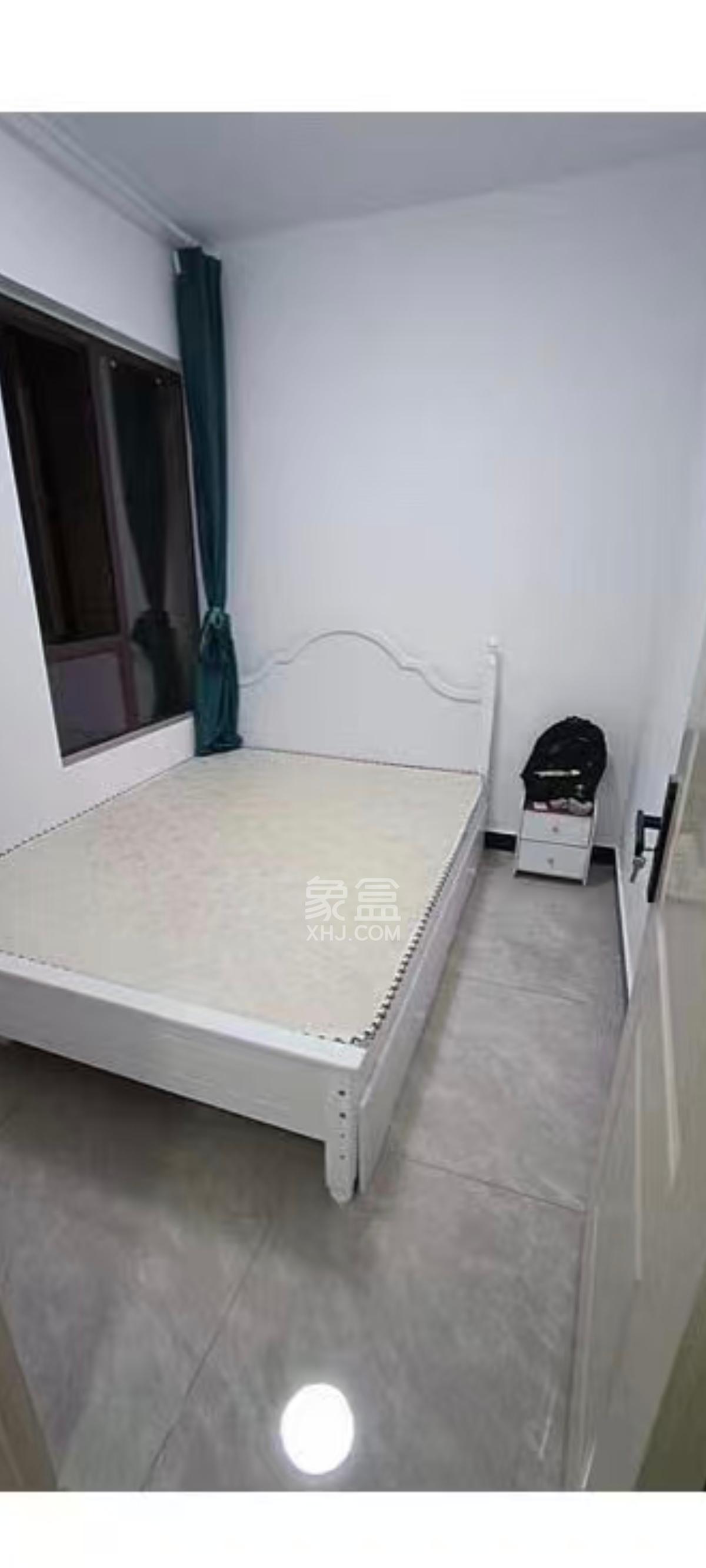 卓越浅水湾  3室2厅1卫   2500.00元/月室内图