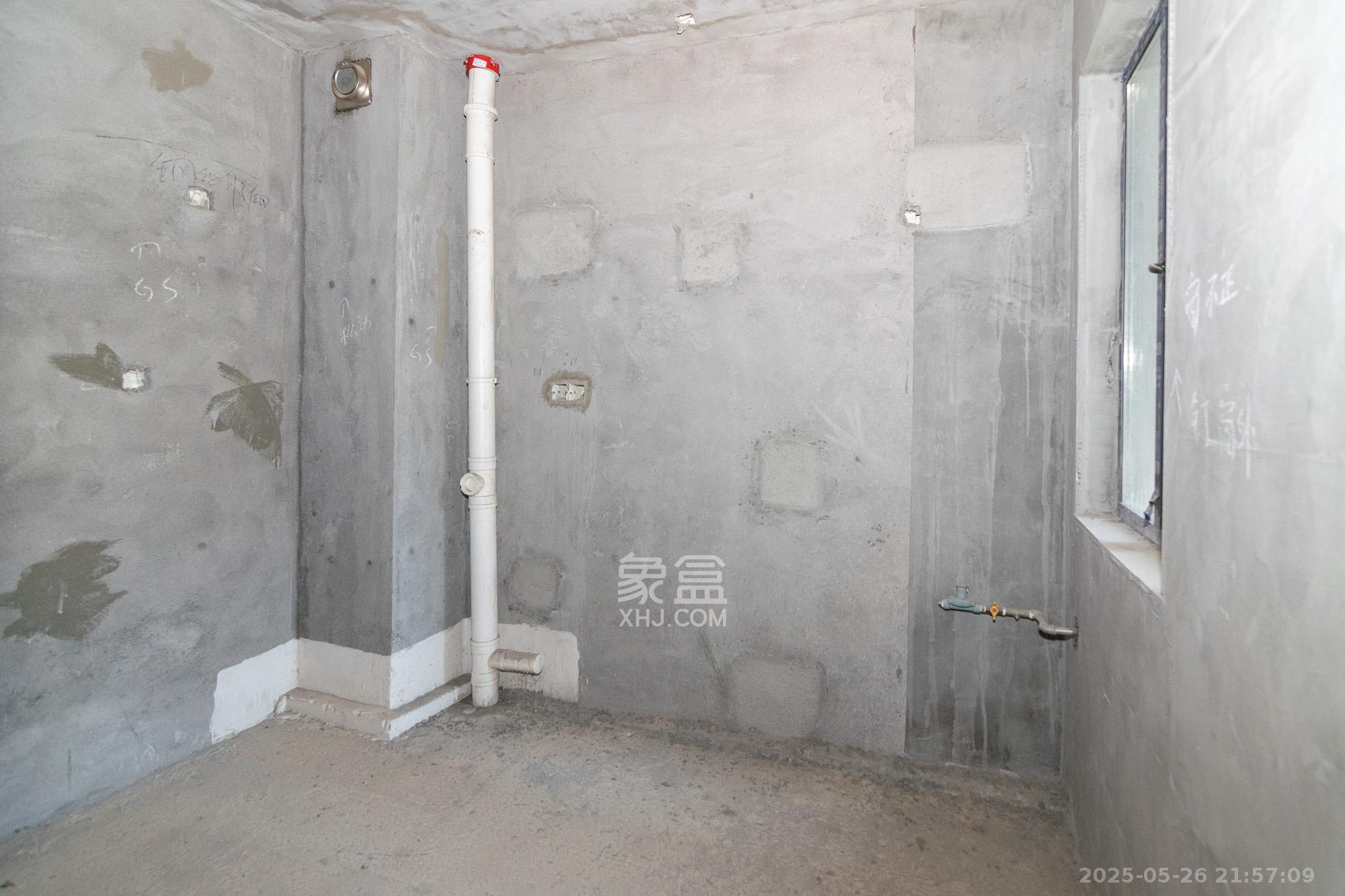 大汉月亮河畔  4室2厅2卫    63.0万厨房