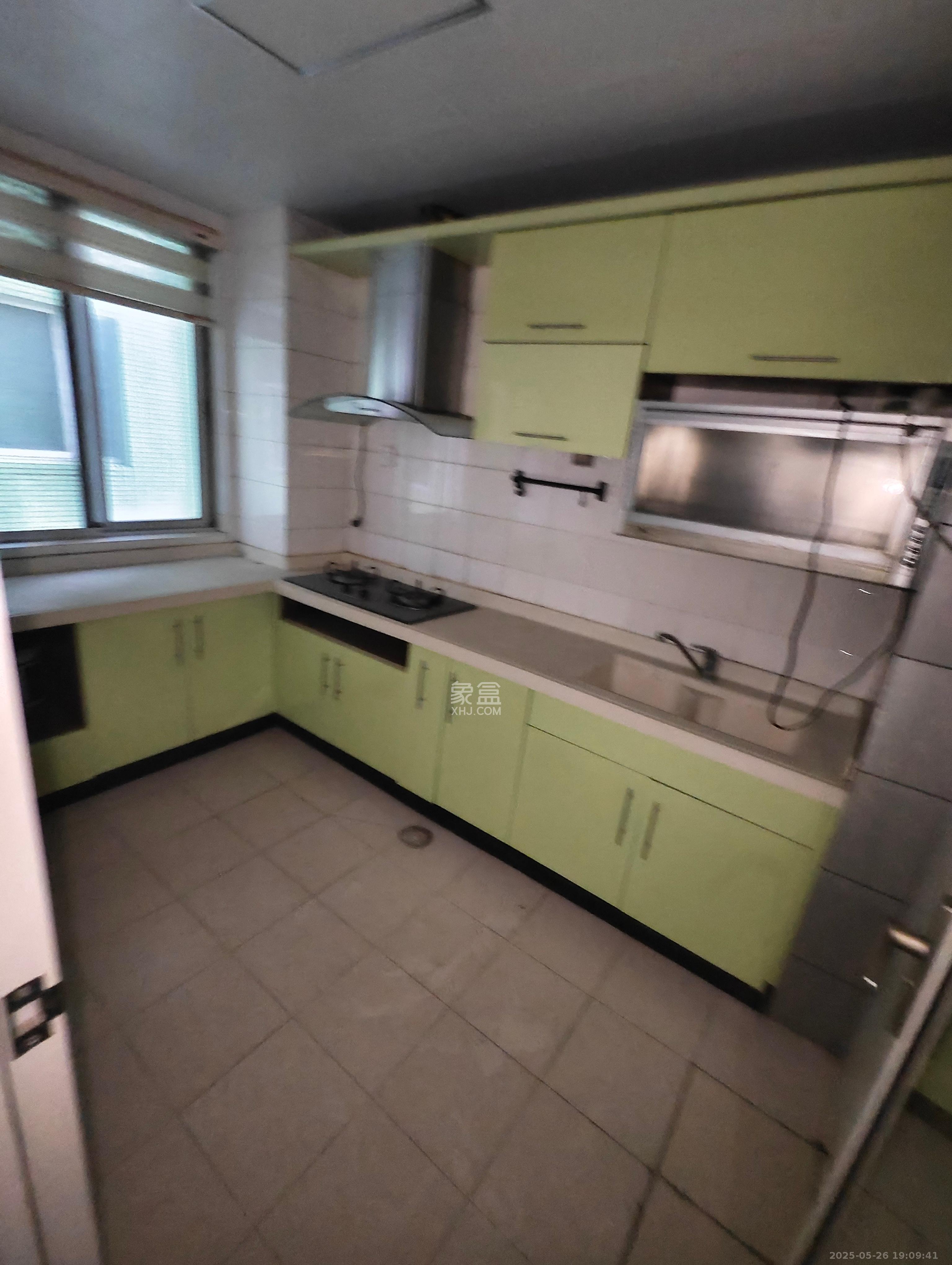 东方之珠 1室0厅0卫 3000.0元/月 东方之珠 1室0厅0卫 3000.0元/月室内图