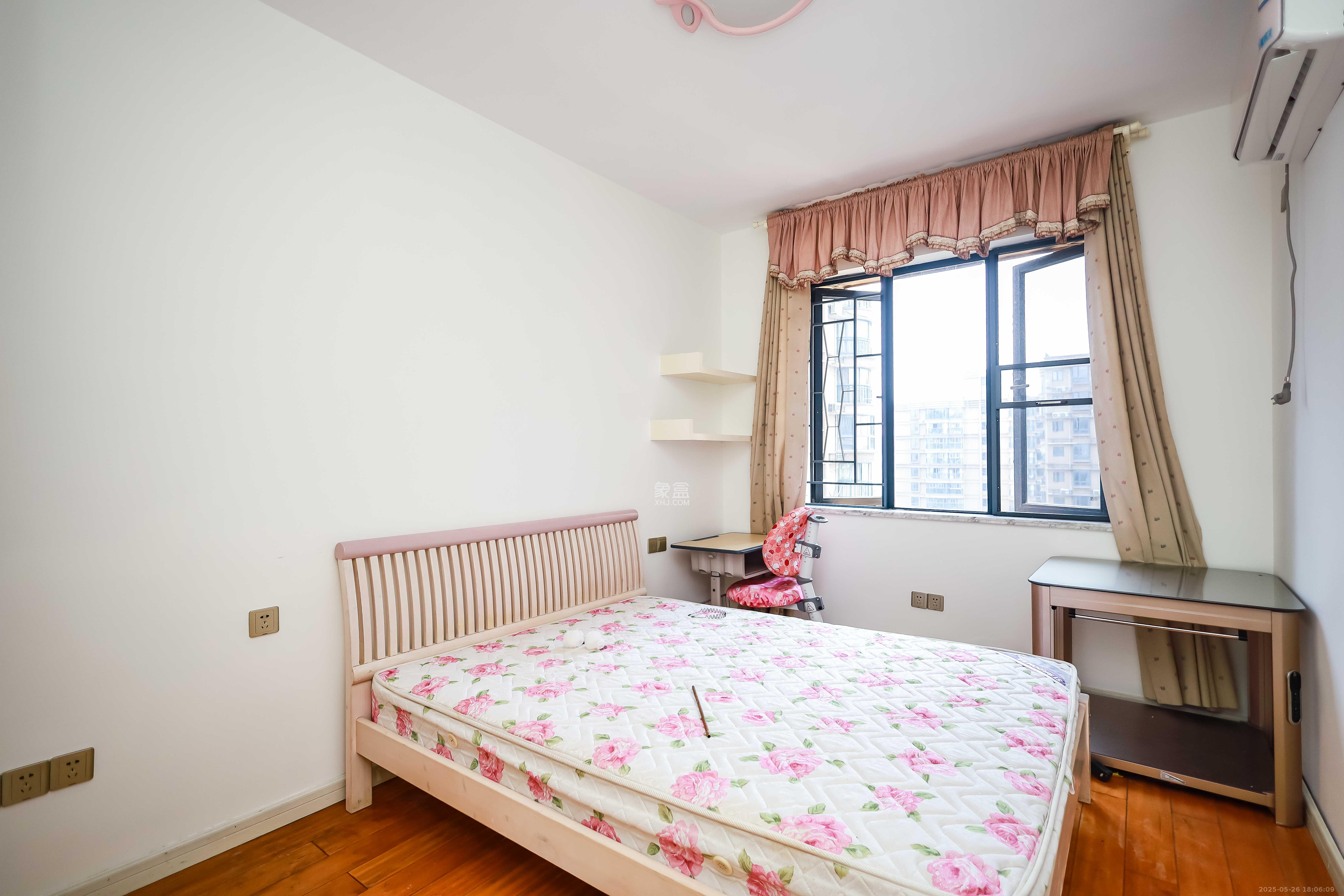 永祺西京  4室2厅2卫    165.0万 永祺西京  4室2厅2卫    165.0万卧室