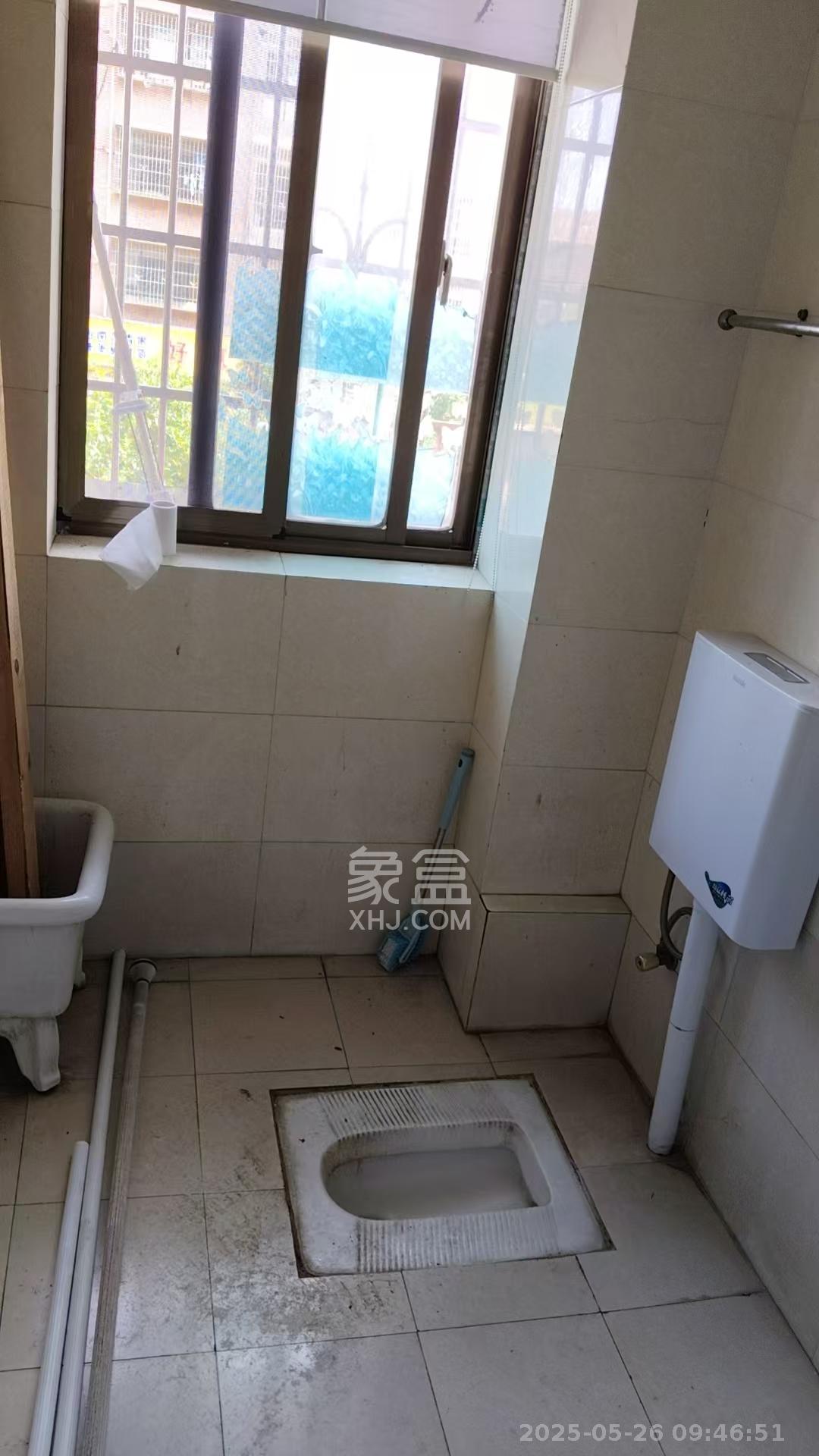 新路小区  3室2厅1卫    2000.0元/月 新路小区  3室2厅1卫    2000.0元/月室内图