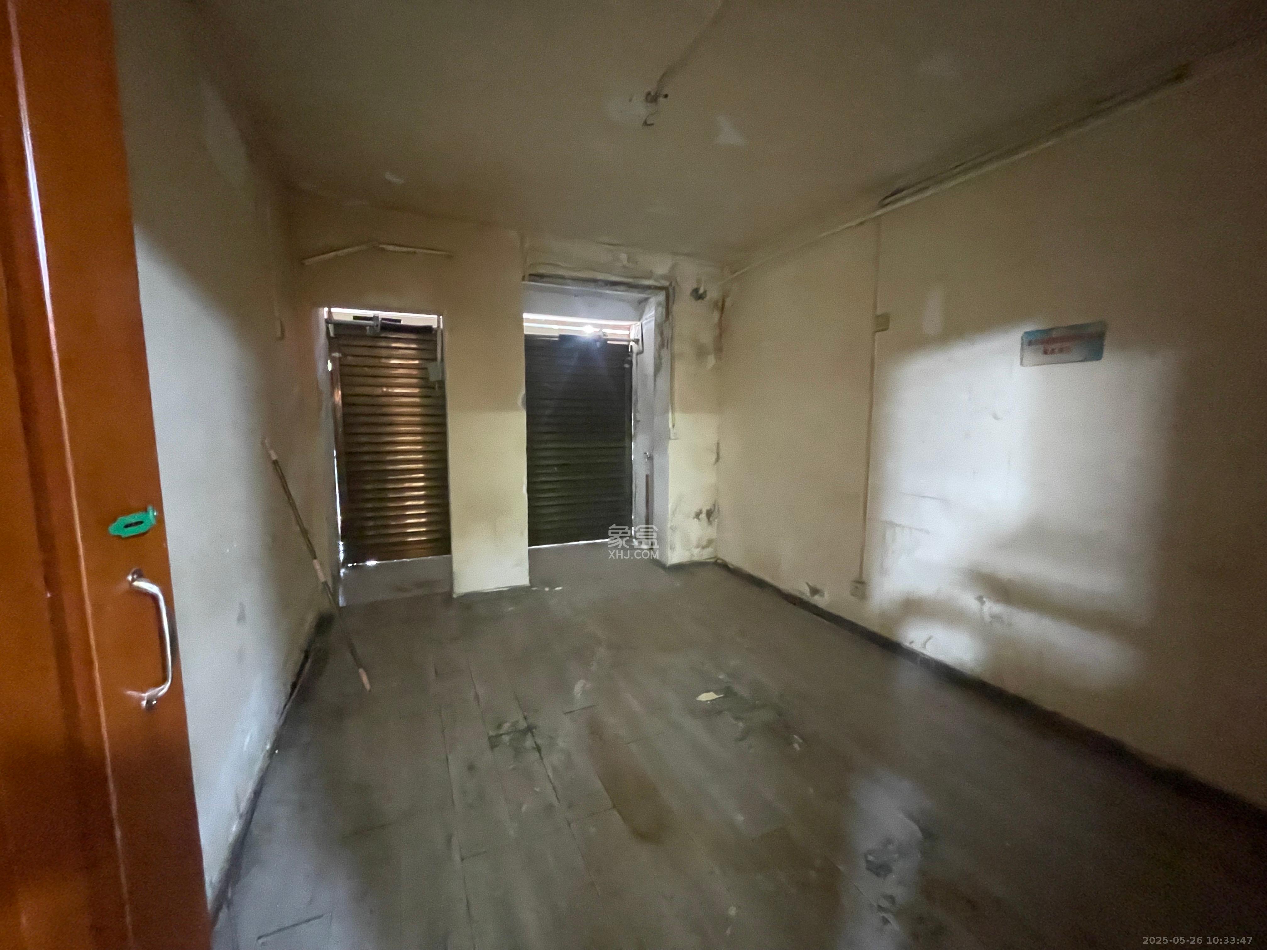 振湘小区  2室1厅1卫    2500.0元/月 振湘小区  2室1厅1卫    2500.0元/月